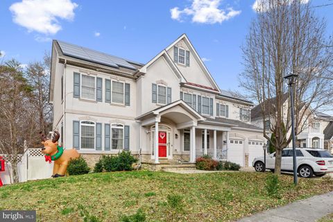 Homes For Sale - 17200 Summerwood Lane<br/> ACCOKEEK, MD 20607