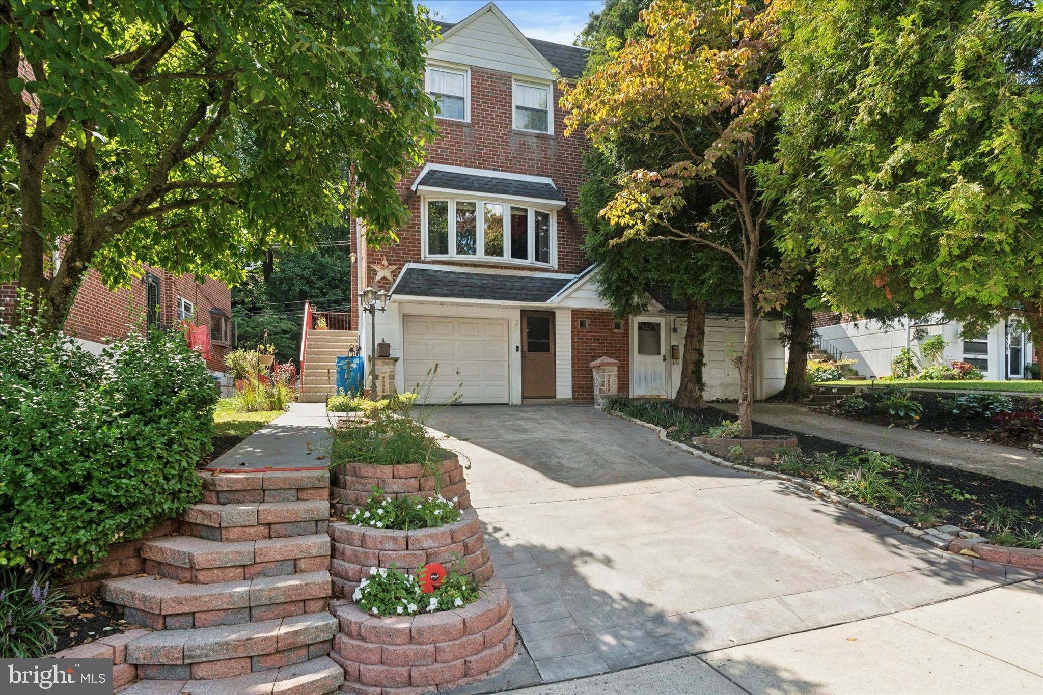This beautiful 4-bedroom, 2.5-bath twin home offers the perfect blend of comfort, convenience, and community living. Located in the sought-after Roxborough section of the city, you’ll enjoy easy access to major roads, schools, shopping, and public transportation – all while being just steps from the natural beauty of Fairmount Park
4 Bedrooms & 2.5 Baths – Including a main bedroom ensuite with a stall shower.
Plenty of Closet Space in each bedroom for organized living.
Updated Kitchen & Bathrooms
Main Level includes – Spacious living room, formal dining area, a half bath,and a full eat-in kitchen with walkout access to a deck.
Newer Roof and systems updated
Fully Finished above frade lower level – Complete with a bar, fireplace, and additional room creating even more living space for family or entertaining.
Outdoor Oasis – Relax or entertain in the backyard with a patio, pergola, and tranquil pond setting.
With approximately 2100 sq. ft. of living space, this home offers the perfect balance of size, comfort, and location.
📍 Location Highlights:
Nestled in a welcoming community neighborhood
Near major highways for easy commuting
Close to schools, shopping, dining, and public transportation
Minutes to Fairmount Park trails and outdoor recreation