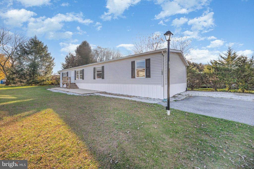 Photo of 700 - Trlr 152 Cassel Road, MANCHESTER, PA 17345 (MLS # PAYK2094162)