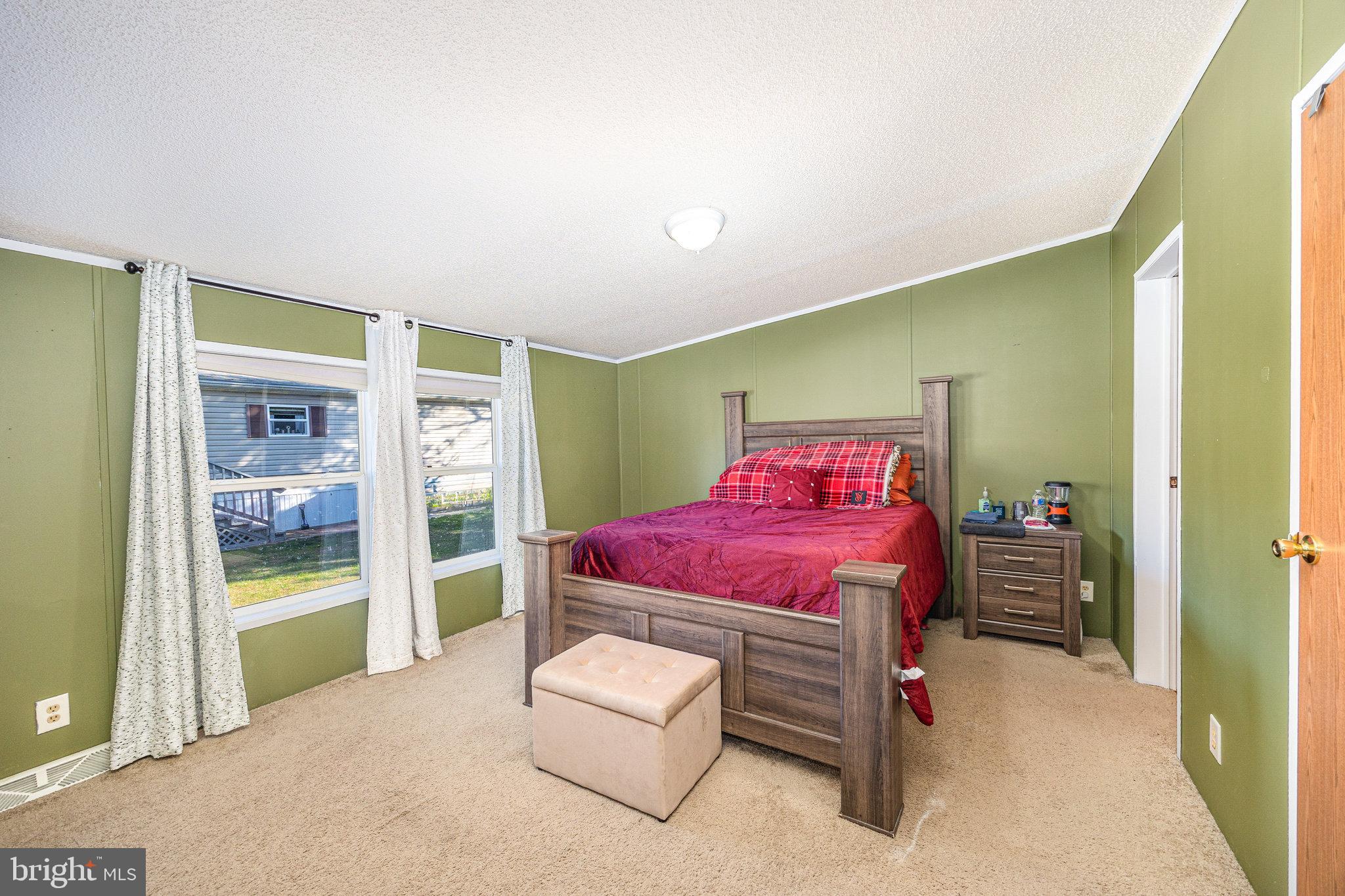 NEWBERRY FARMS - Residential