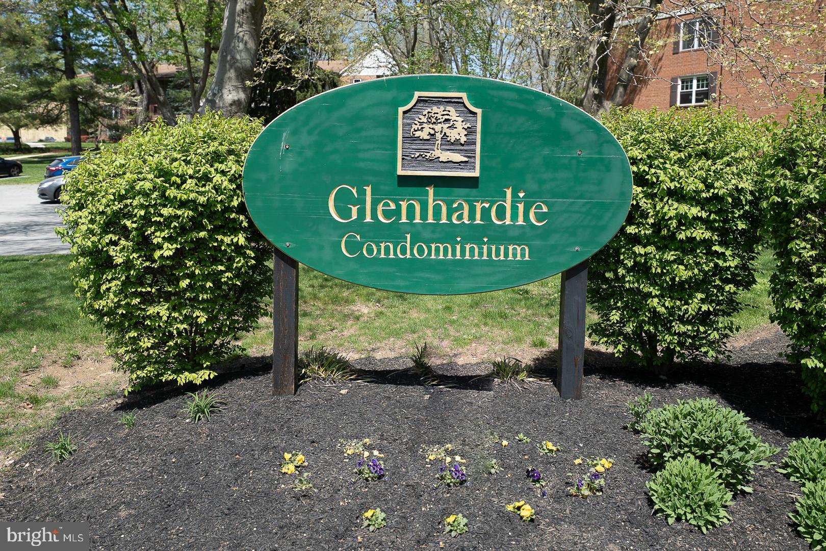 GLENHARDIE - Residential
