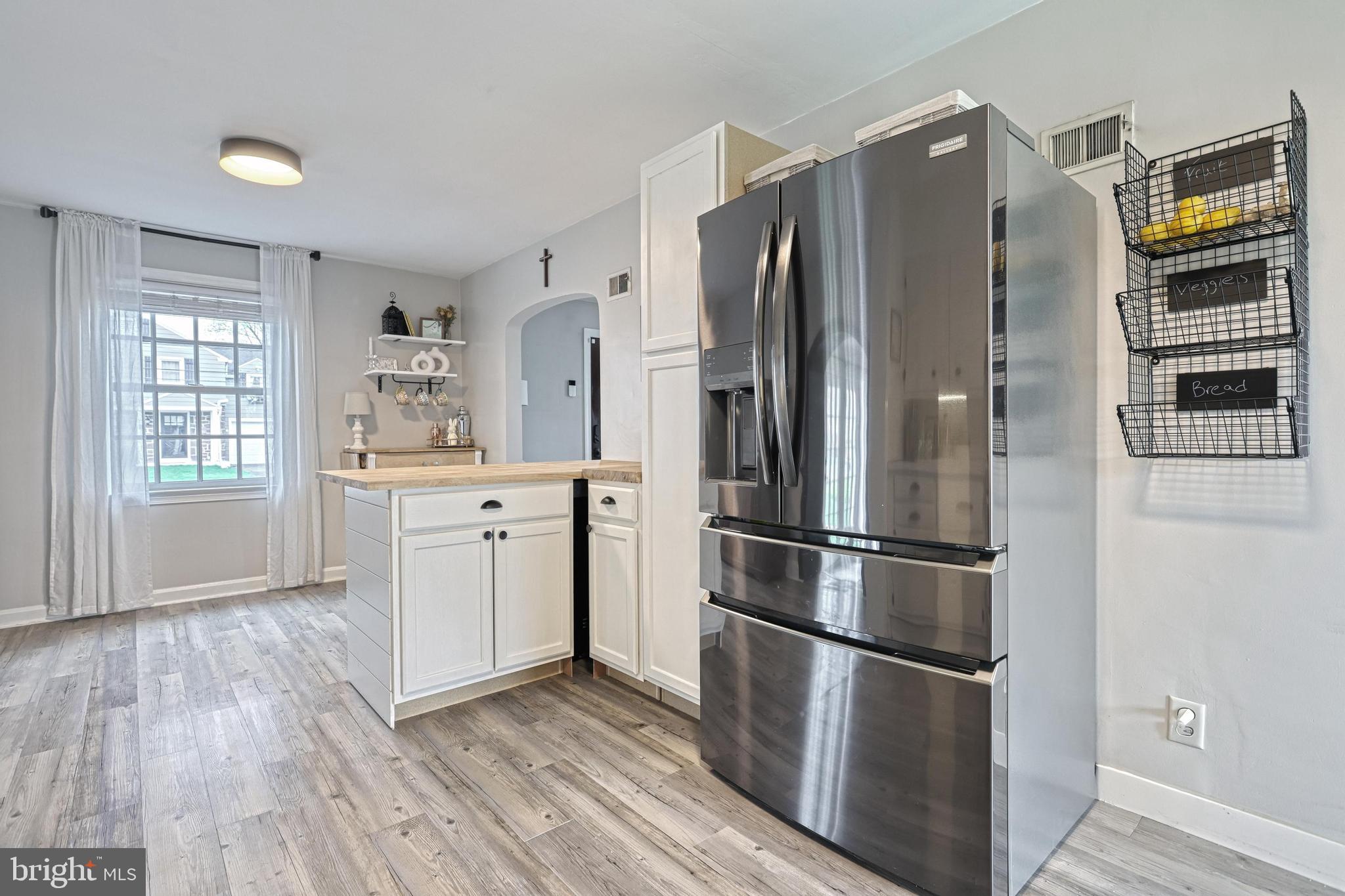 BEVERLY PARK - Residential