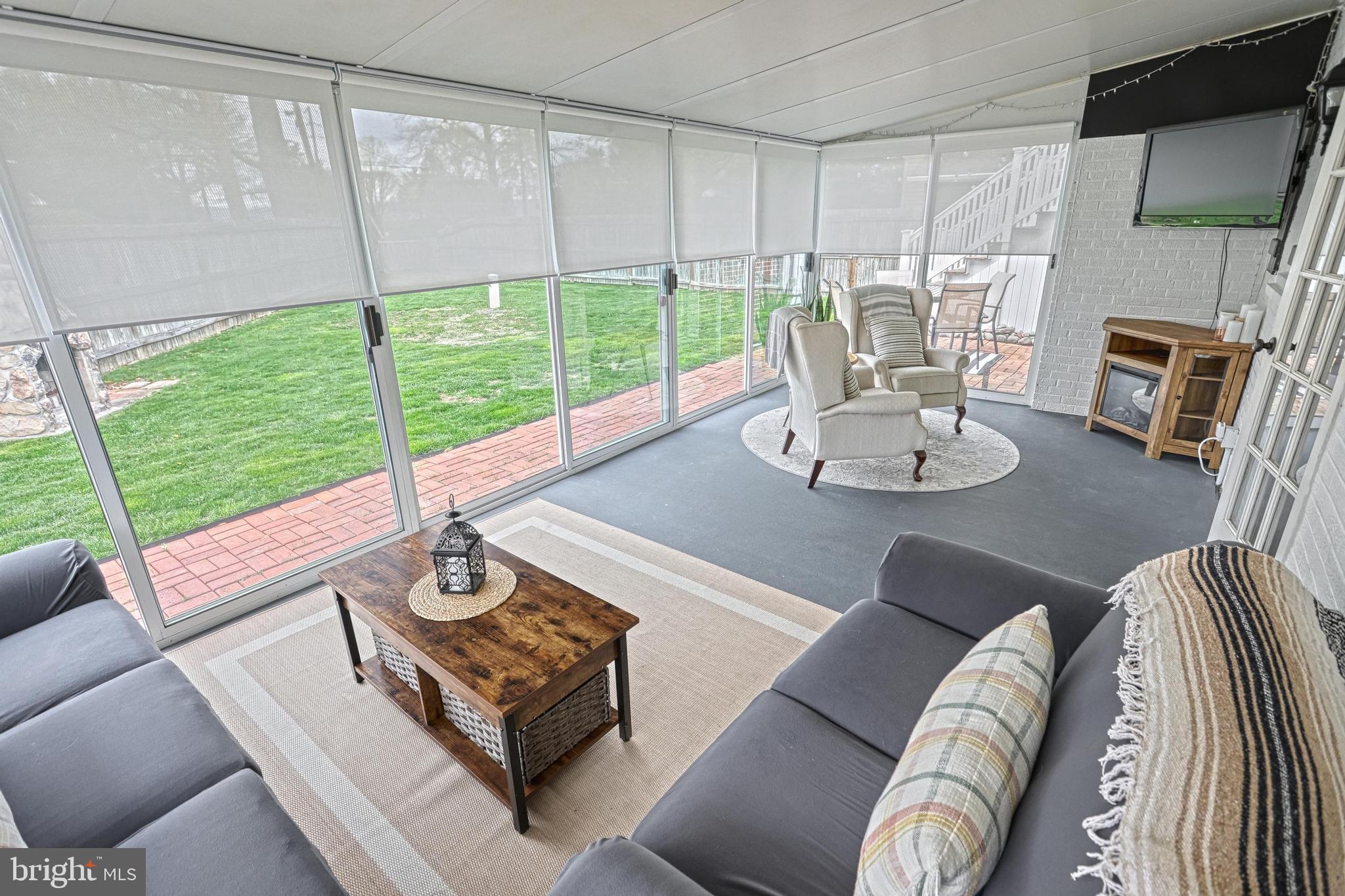 BEVERLY PARK - Residential