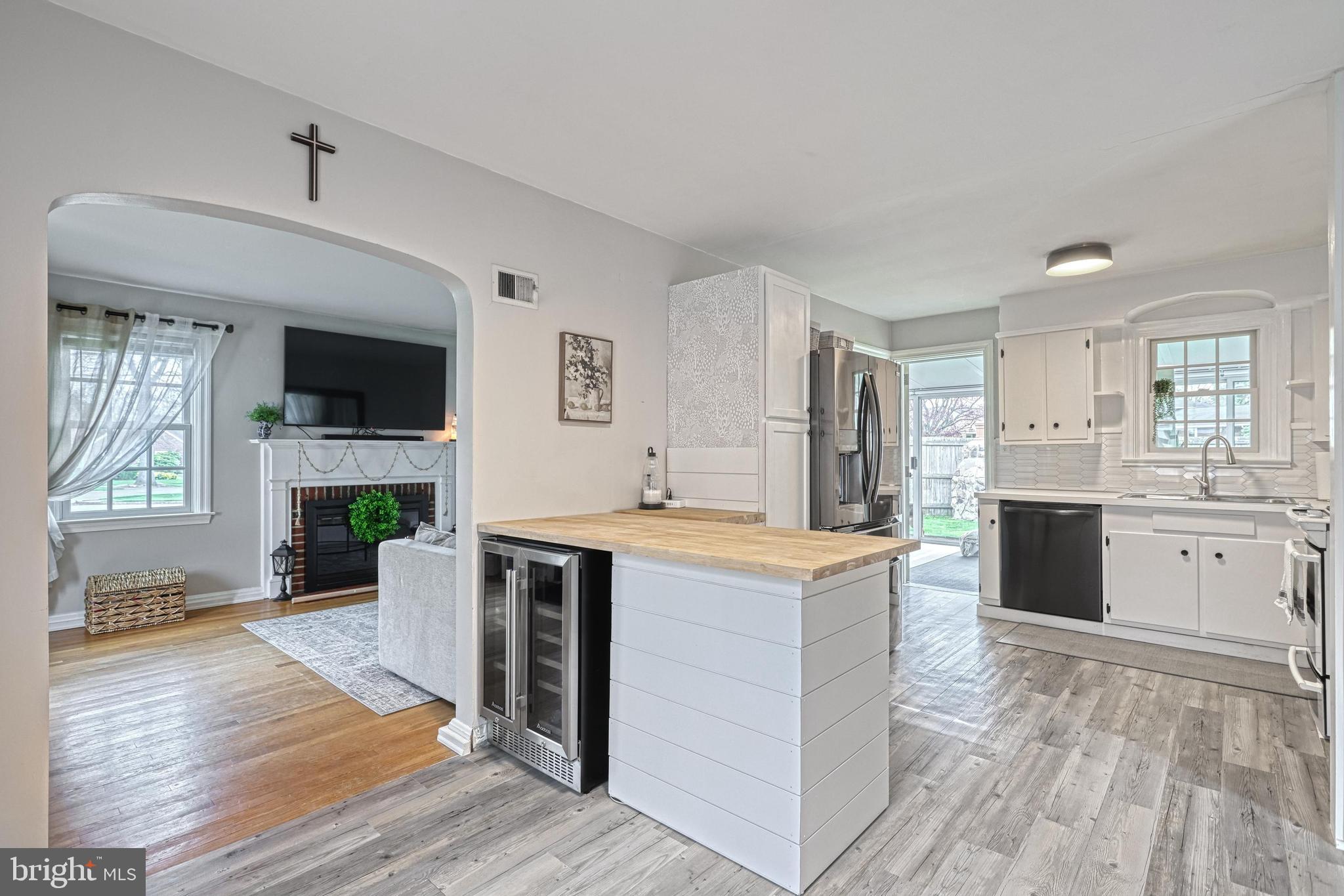 BEVERLY PARK - Residential