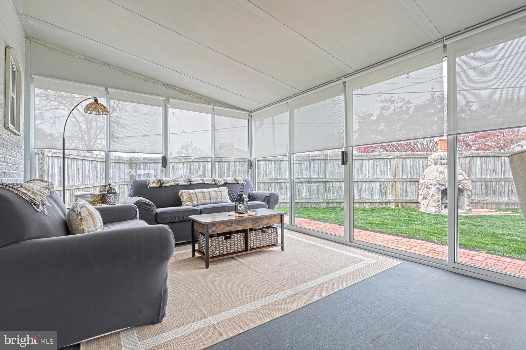 BEVERLY PARK - Residential