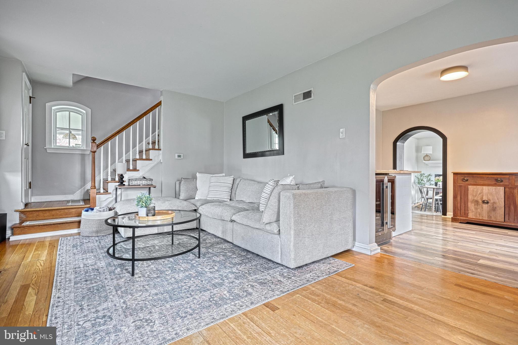 BEVERLY PARK - Residential