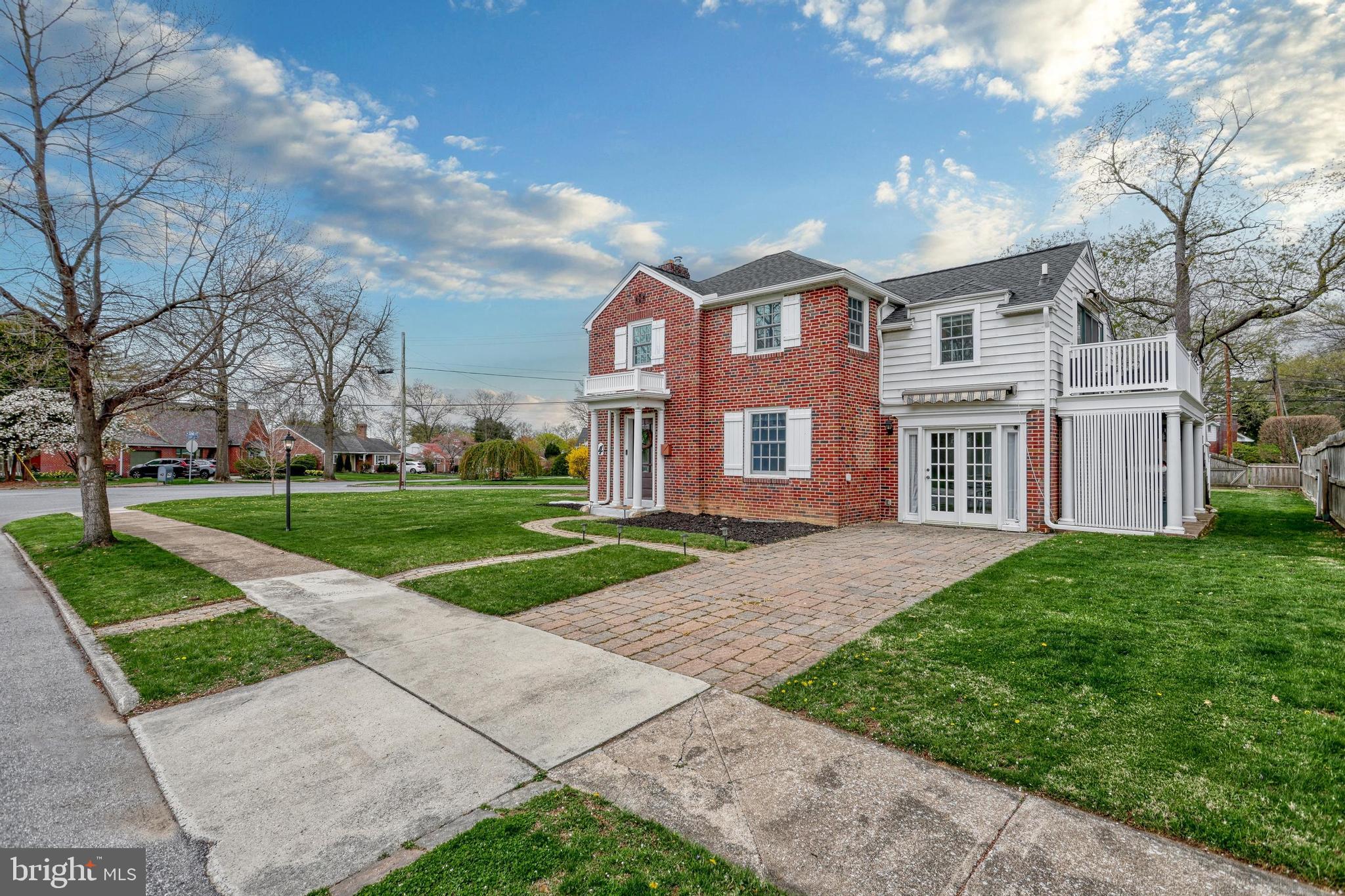 BEVERLY PARK - Residential