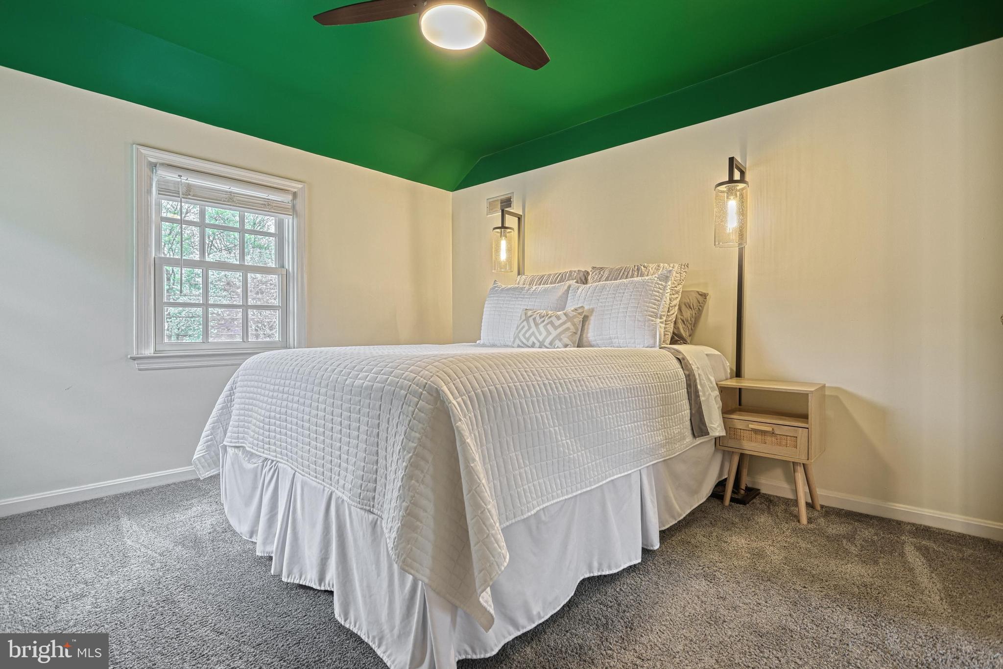 BEVERLY PARK - Residential