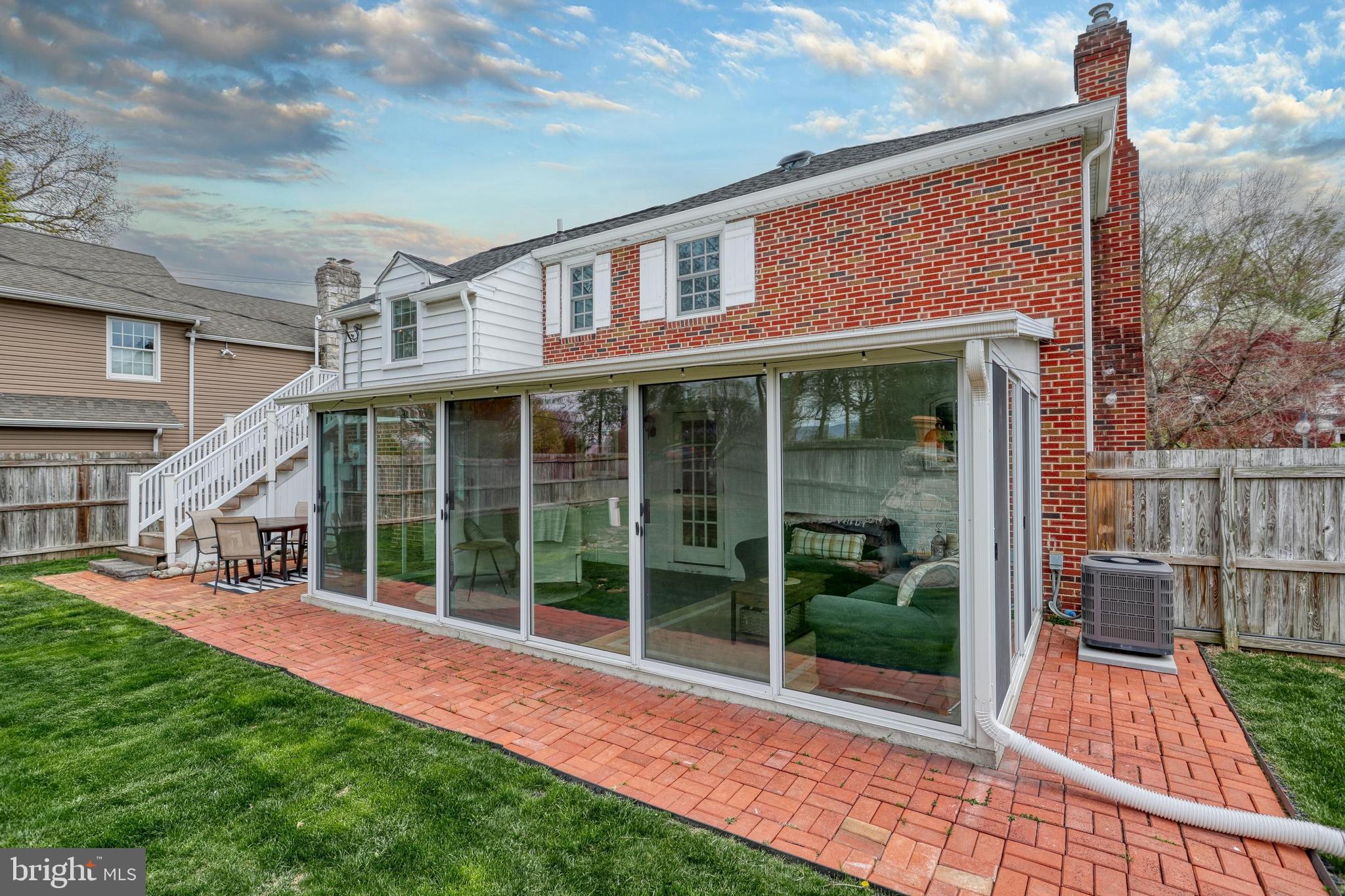 BEVERLY PARK - Residential