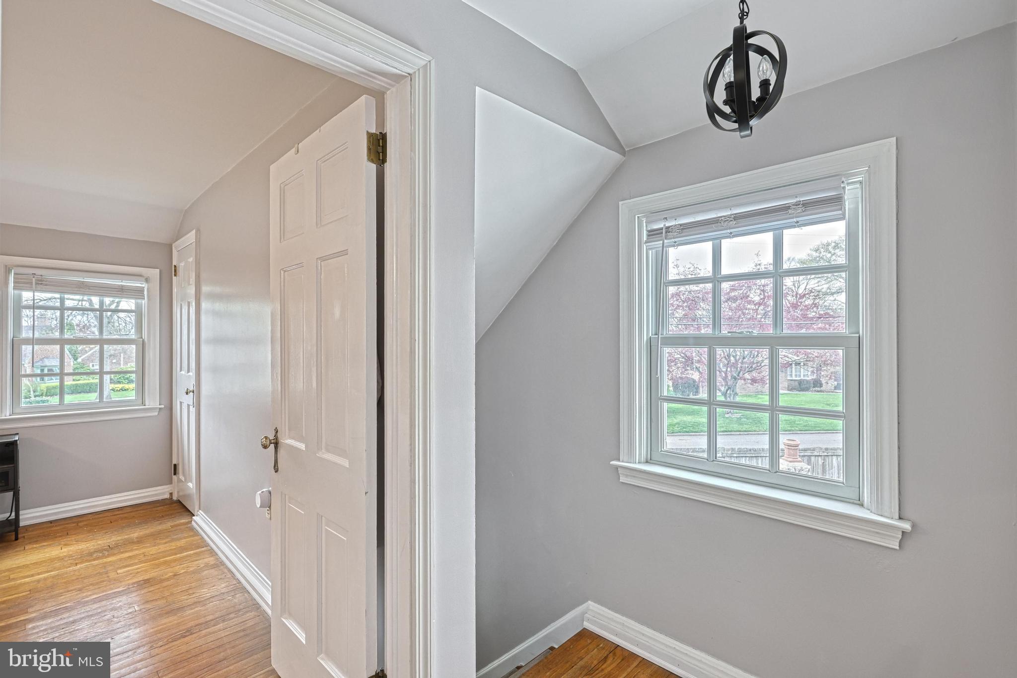 BEVERLY PARK - Residential