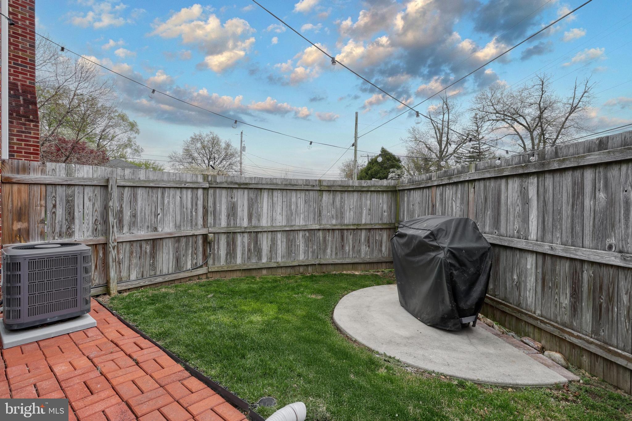 BEVERLY PARK - Residential