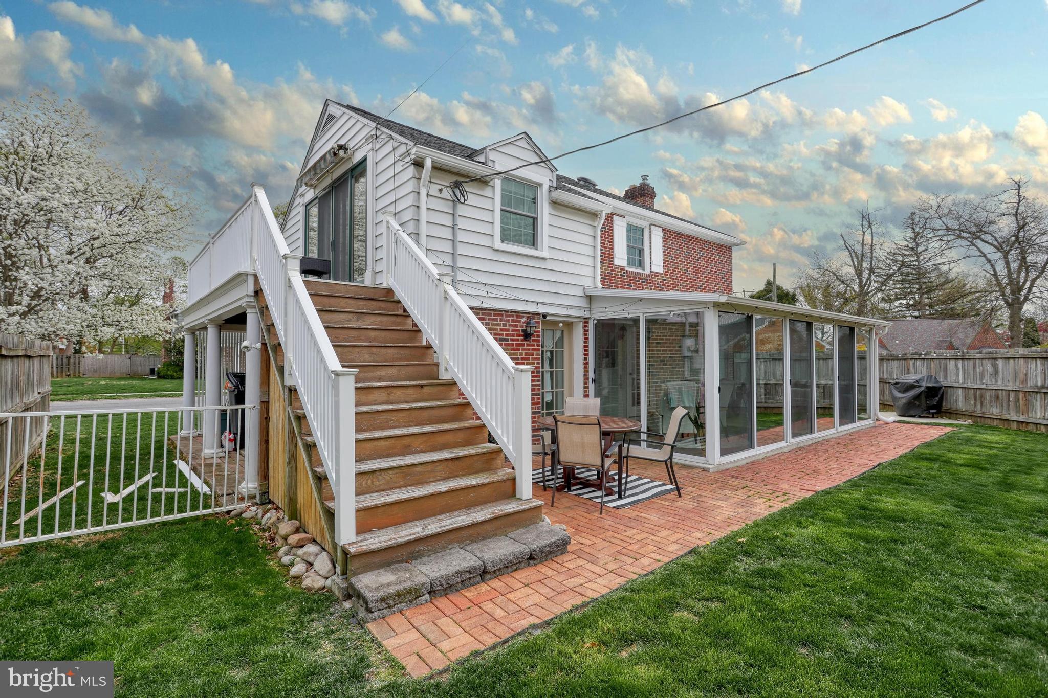 BEVERLY PARK - Residential