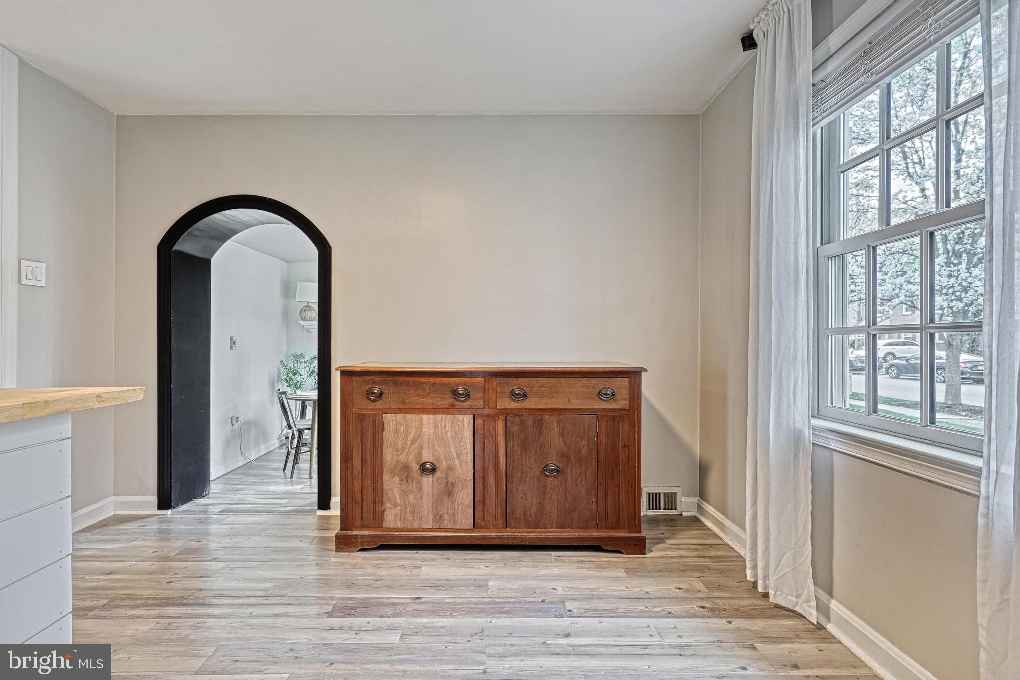 BEVERLY PARK - Residential