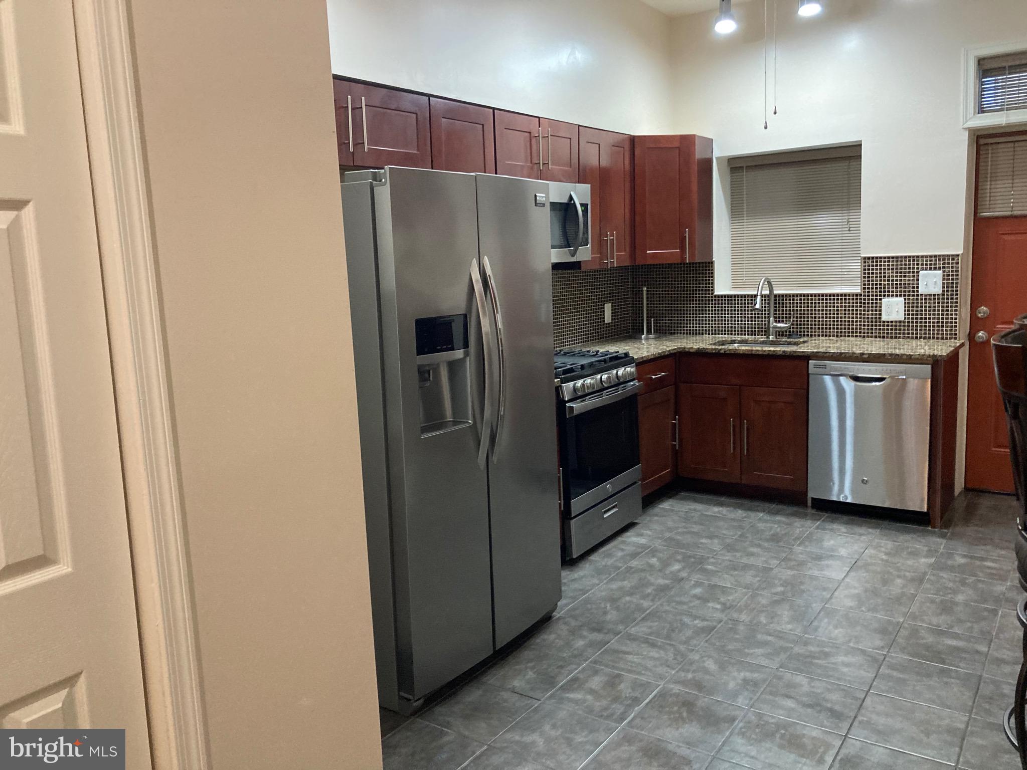 RESERVOIR HILL - Residential Lease