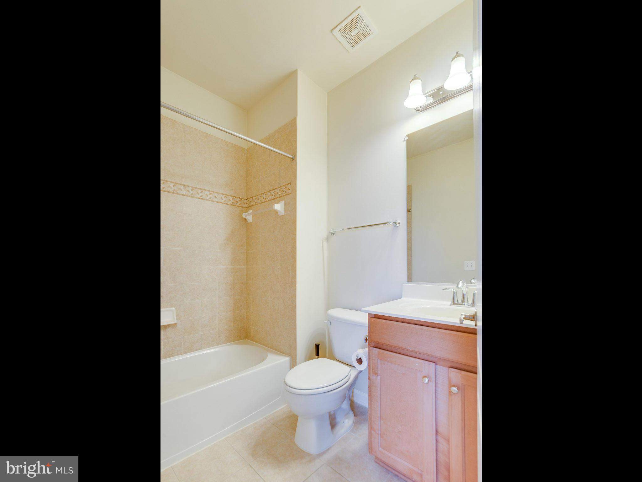 GOOSE CREEK VILLAGE SOUTH - Residential Lease