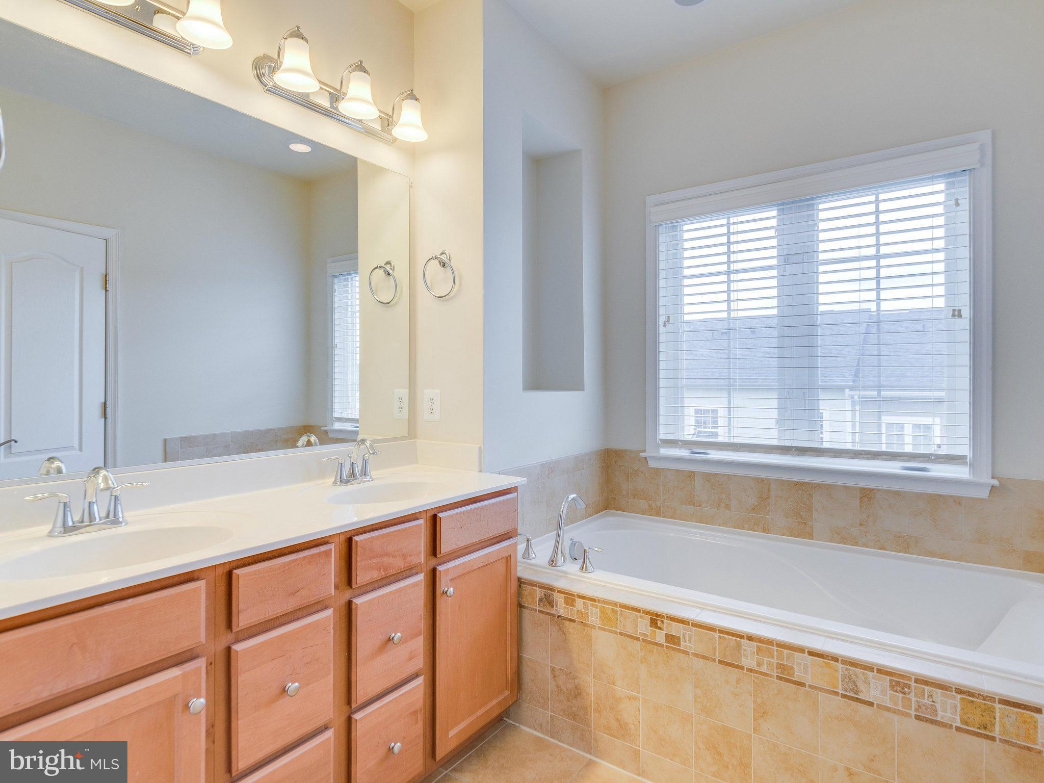 GOOSE CREEK VILLAGE SOUTH - Residential Lease