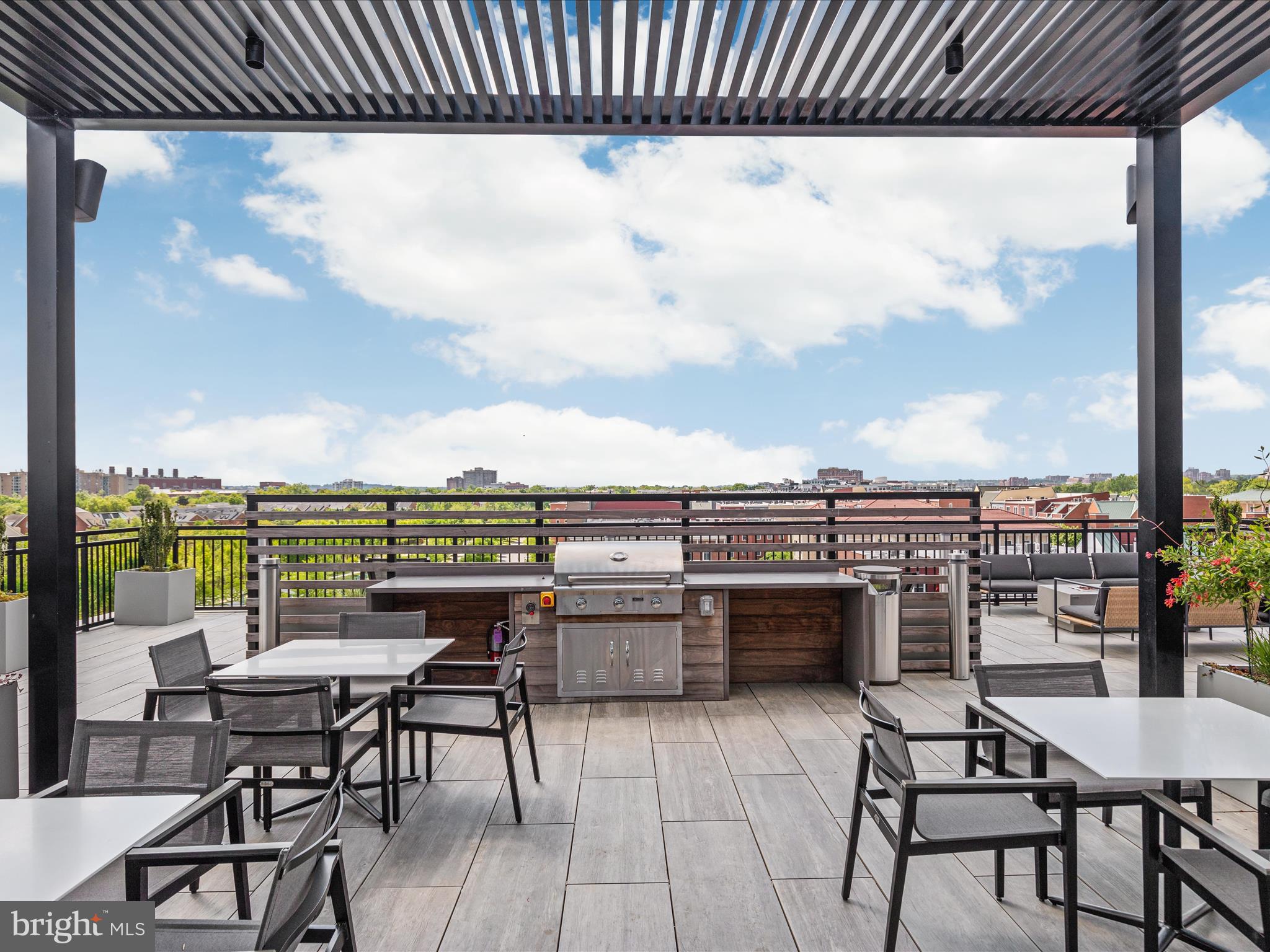 POTOMAC YARD - Residential