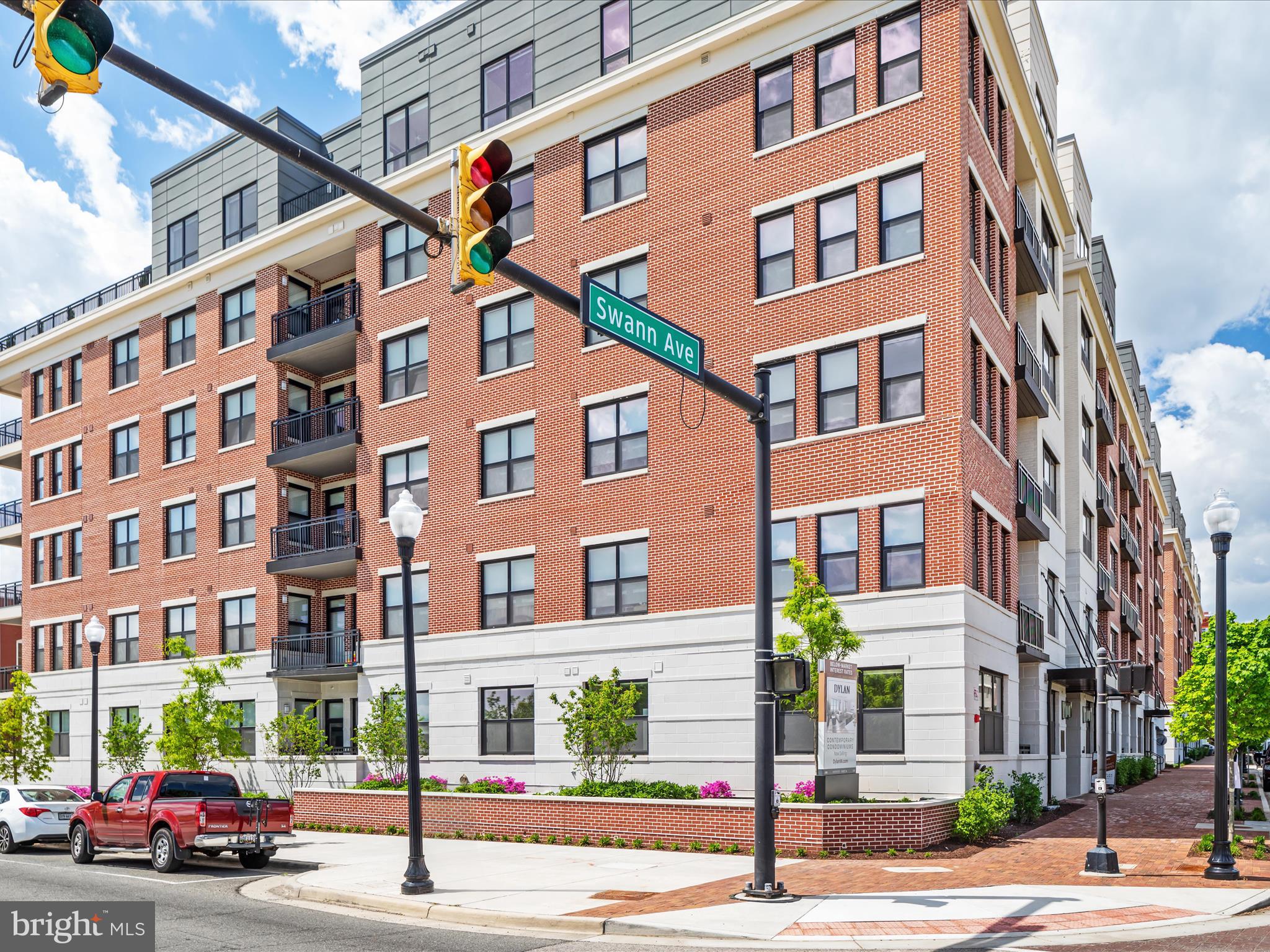 POTOMAC YARD - Residential