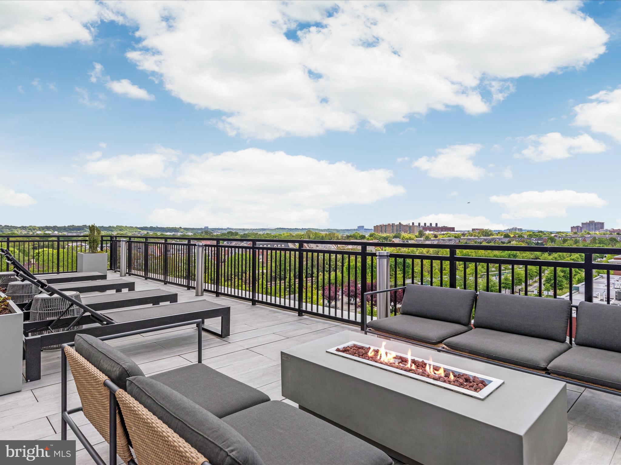 POTOMAC YARD - Residential