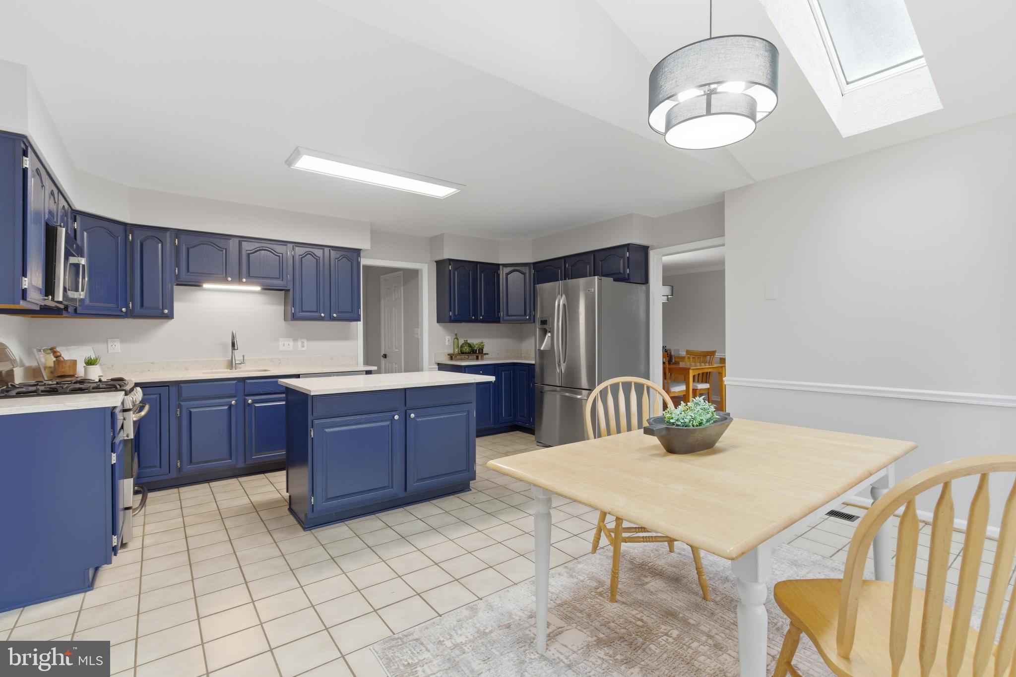 BROAD OAKS - Residential