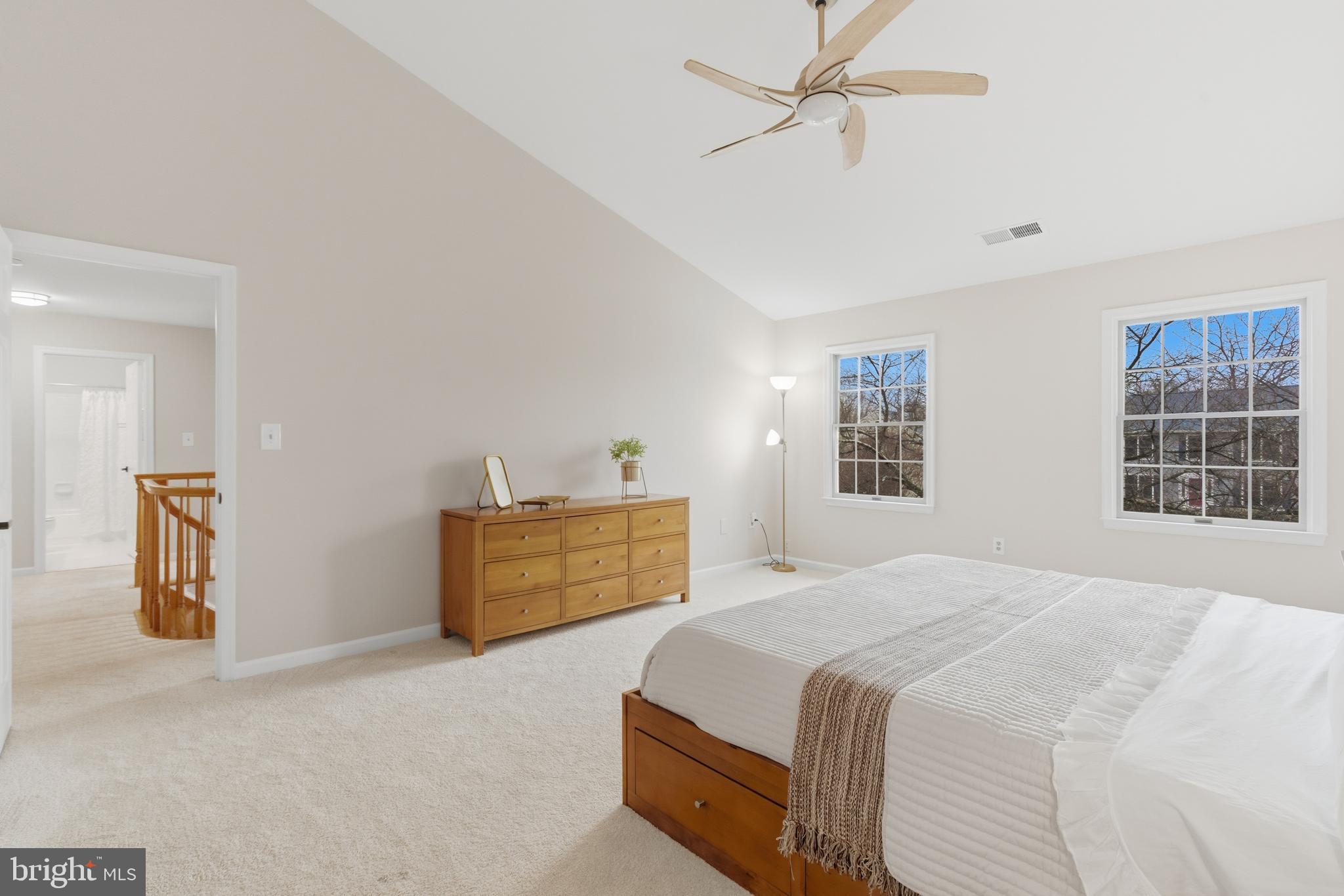 BROAD OAKS - Residential