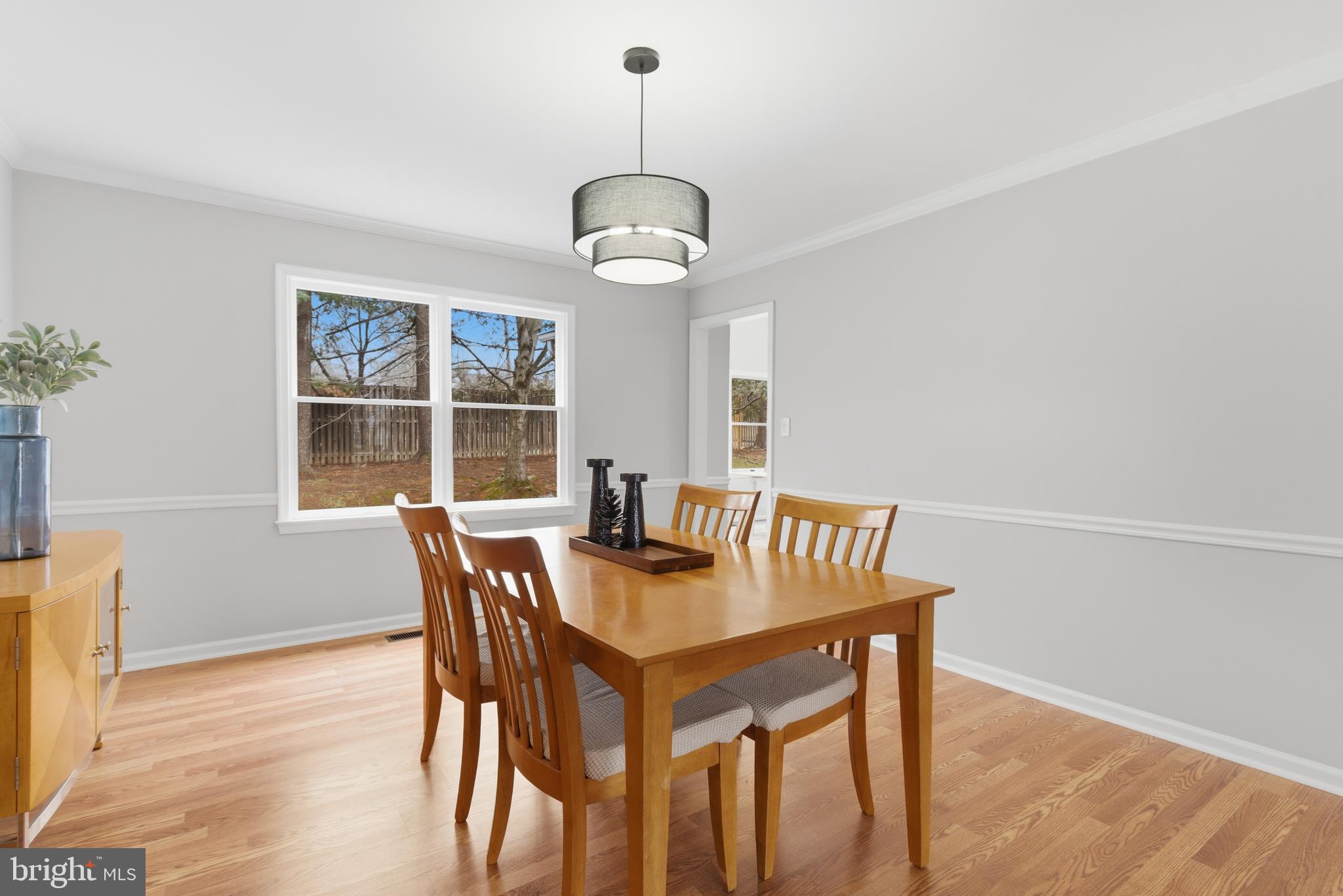 BROAD OAKS - Residential