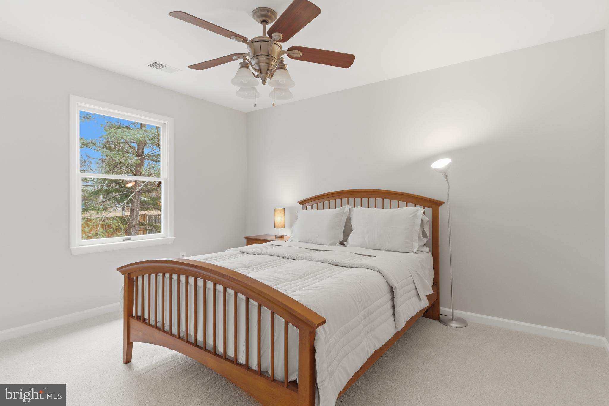 BROAD OAKS - Residential