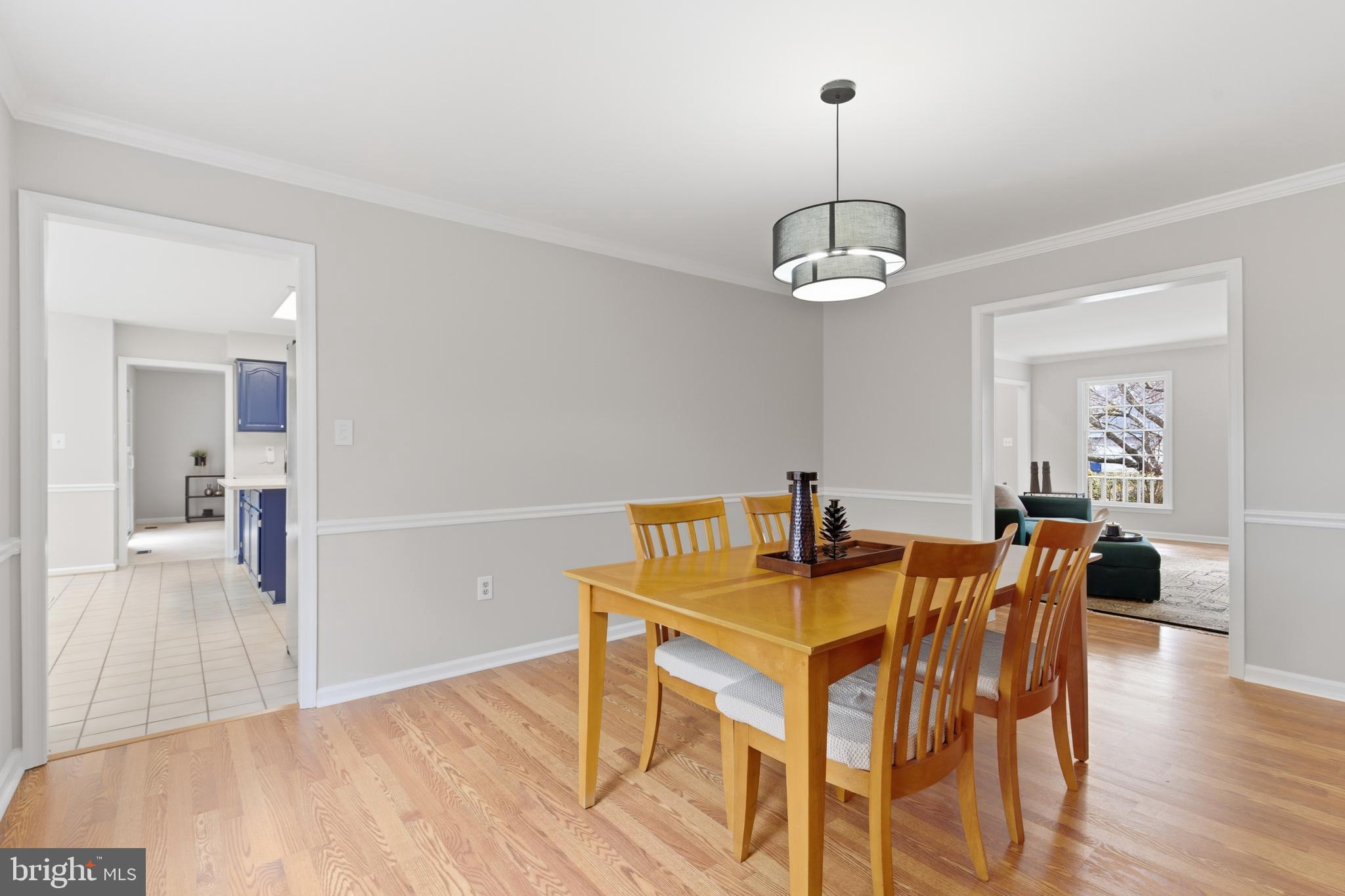 BROAD OAKS - Residential