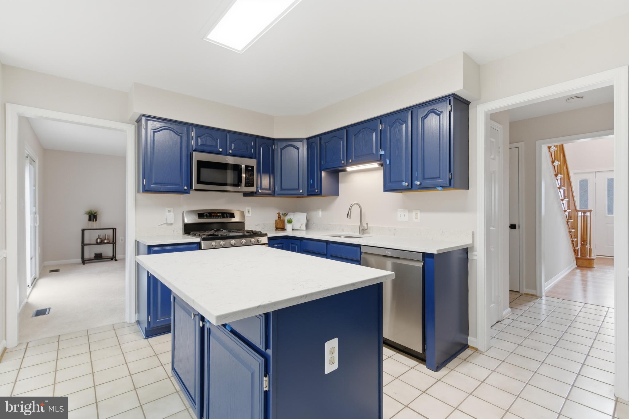 BROAD OAKS - Residential