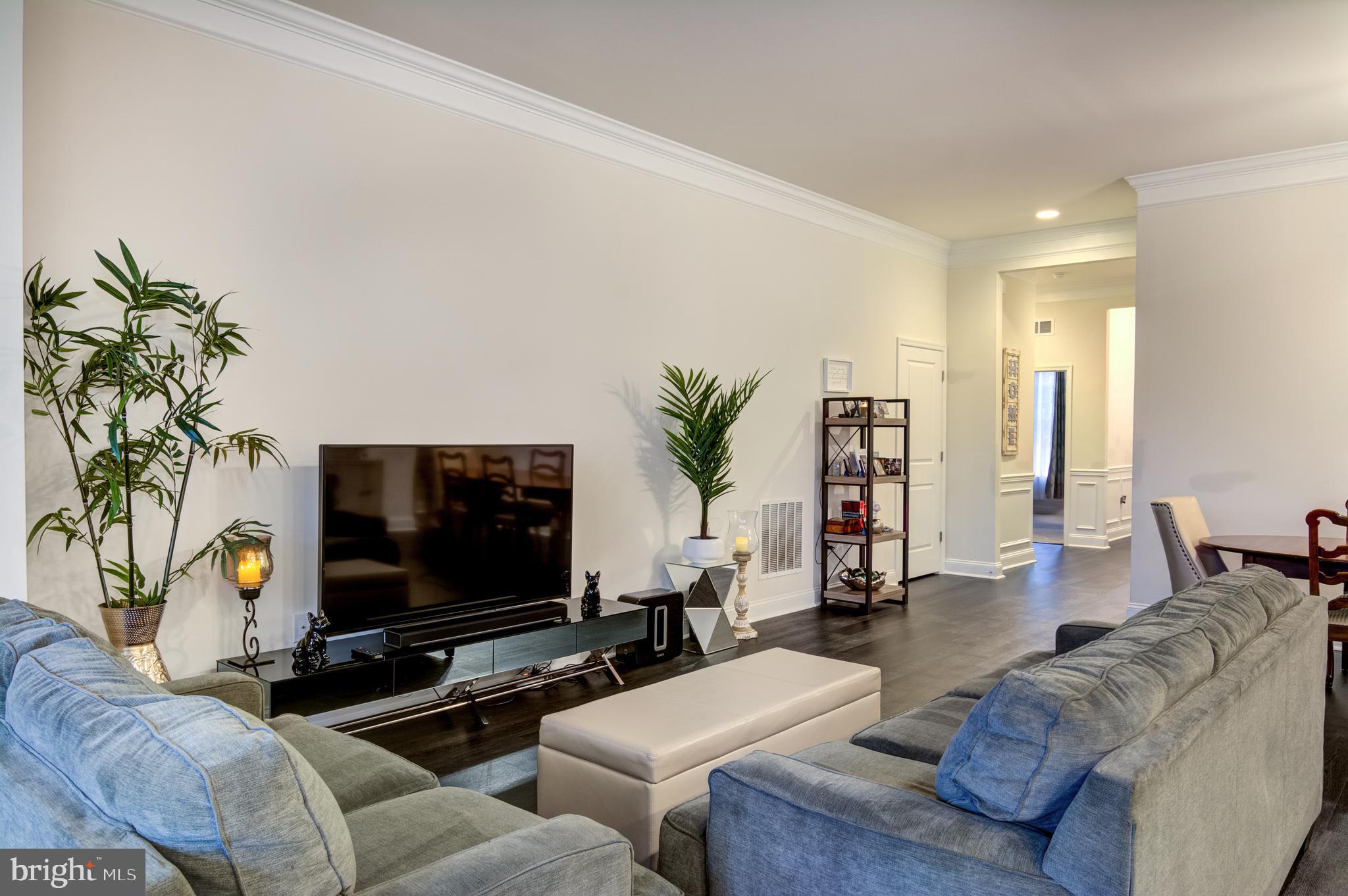 SHELTON WOODS - Residential