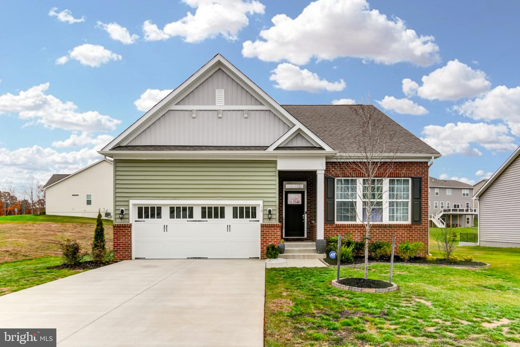 SHELTON WOODS - Residential