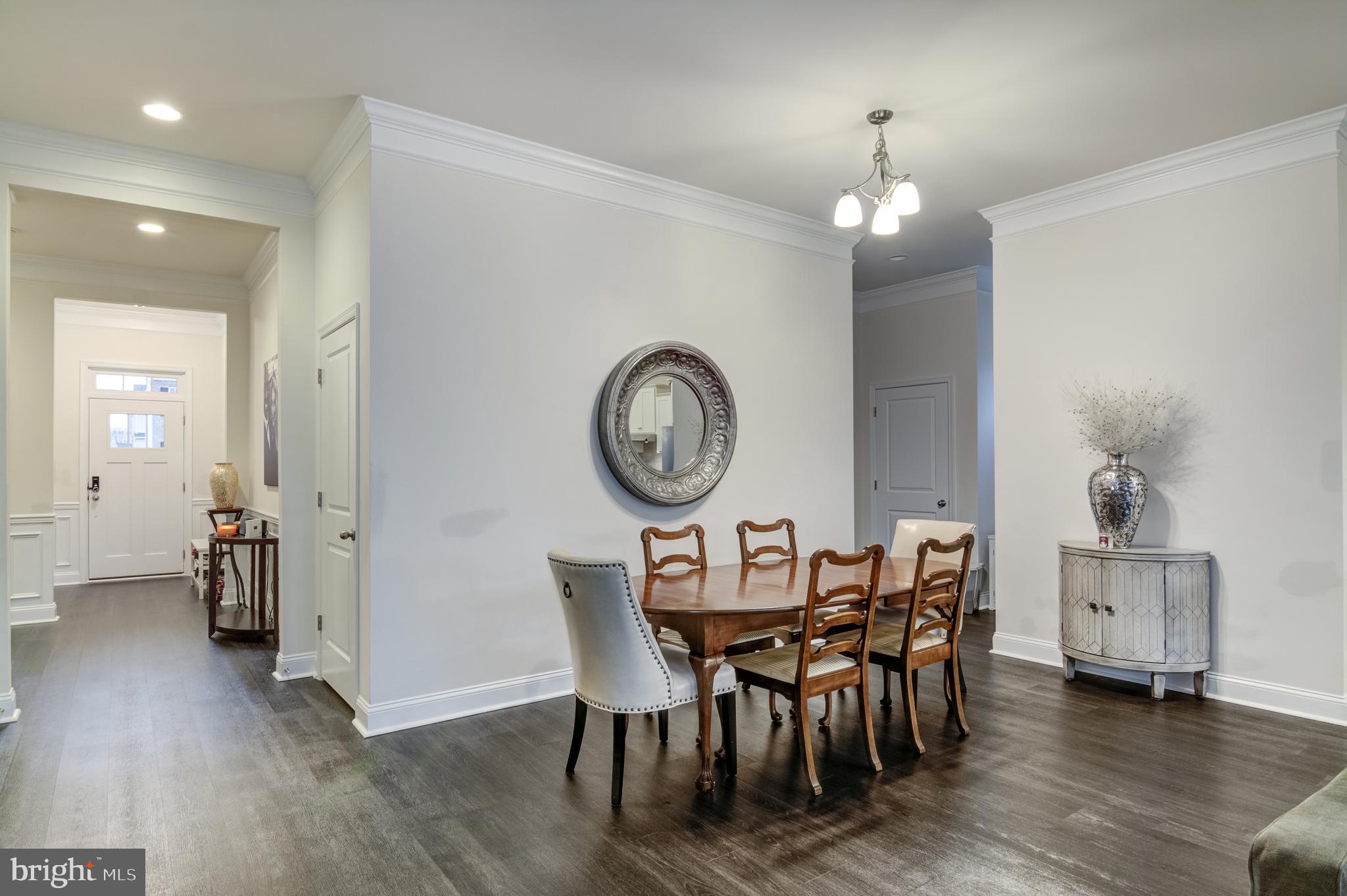 SHELTON WOODS - Residential