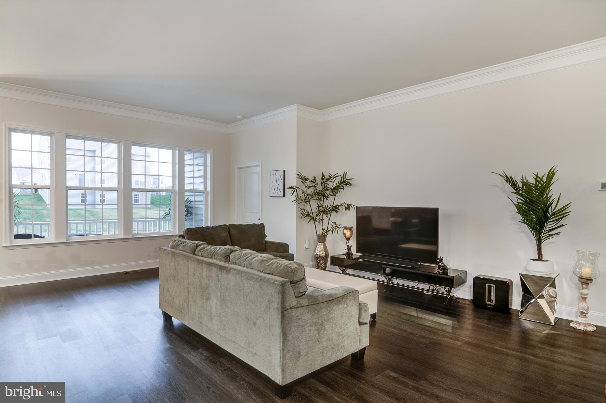 SHELTON WOODS - Residential