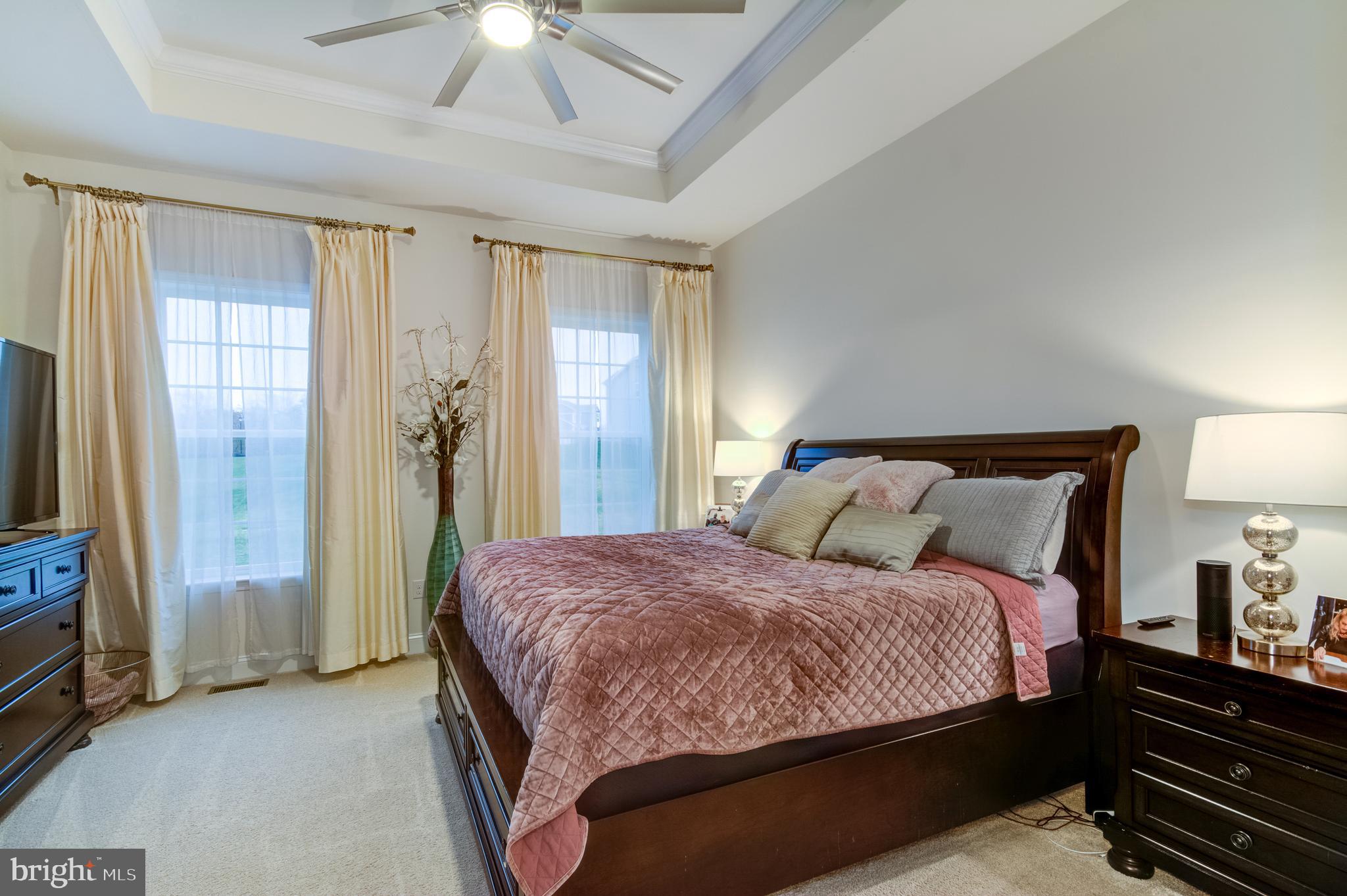 SHELTON WOODS - Residential