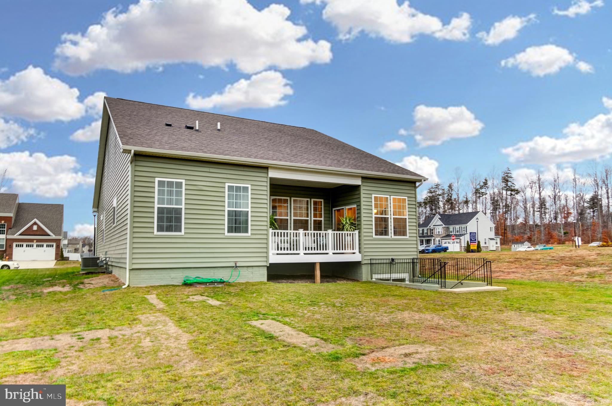 SHELTON WOODS - Residential