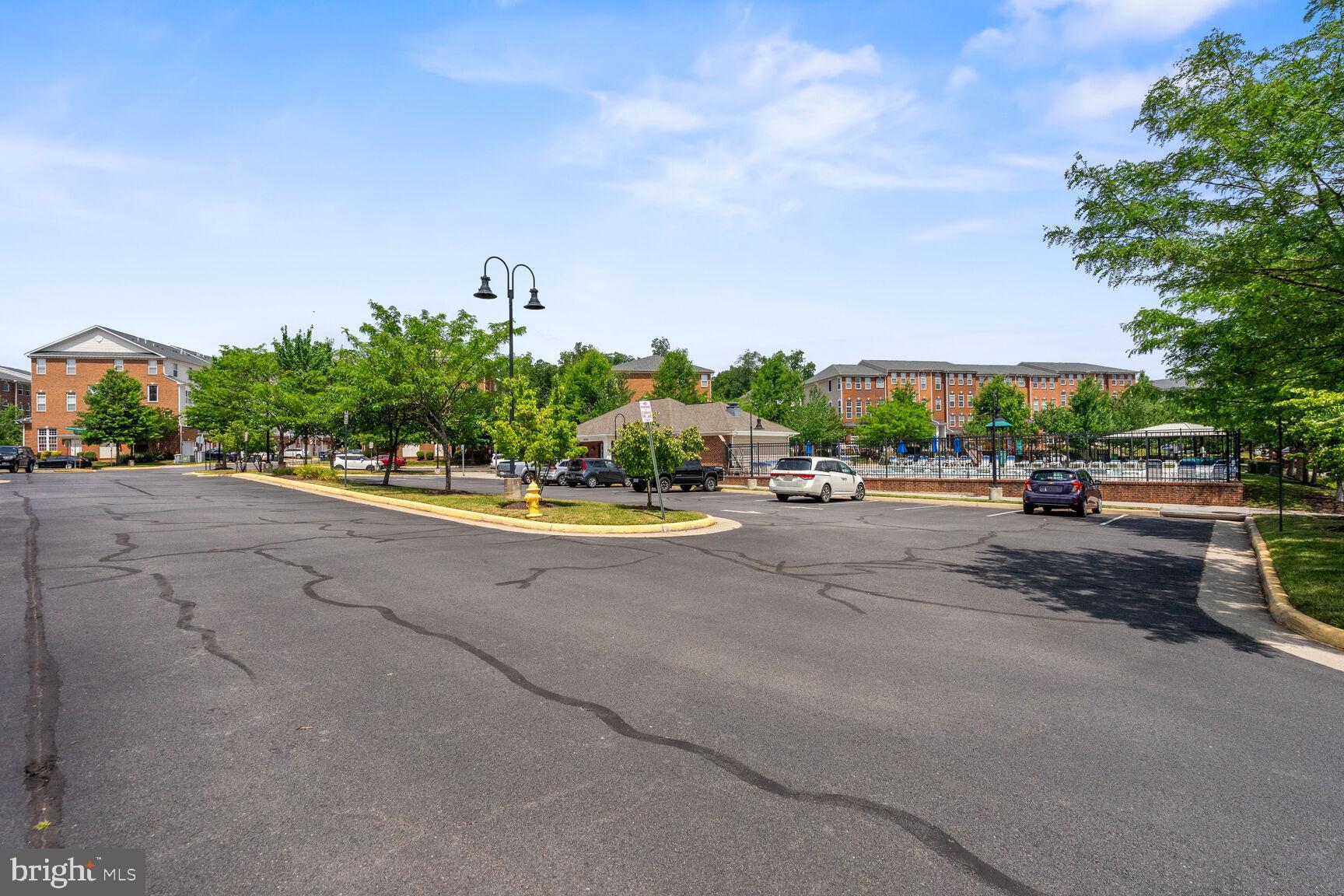 MARKET CENTER CONDOMINIUM - Residential