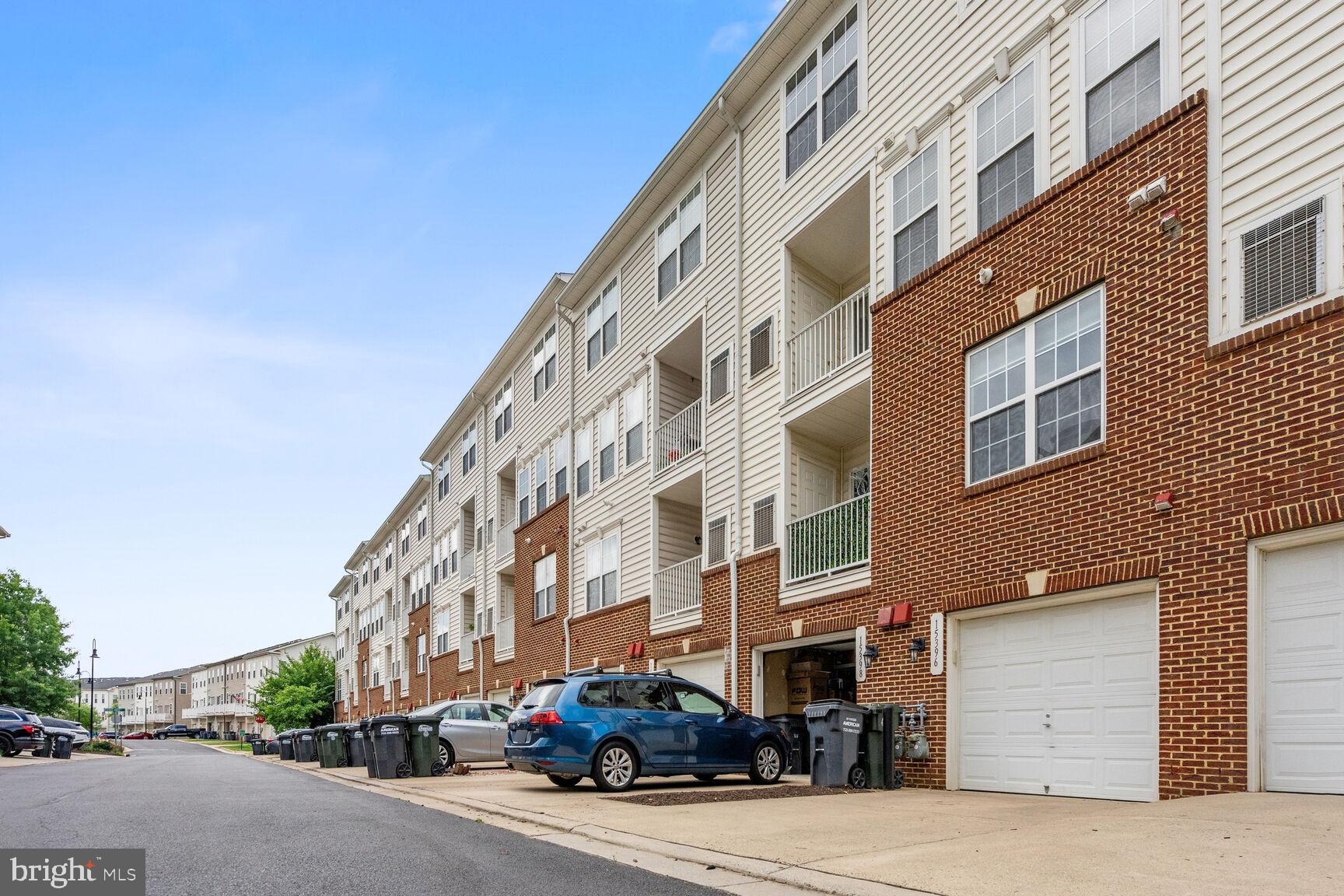 MARKET CENTER CONDOMINIUM - Residential