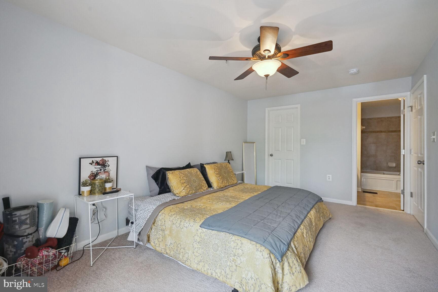 MARKET CENTER CONDOMINIUM - Residential