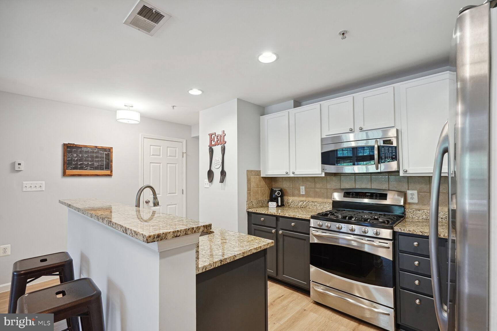 MARKET CENTER CONDOMINIUM - Residential