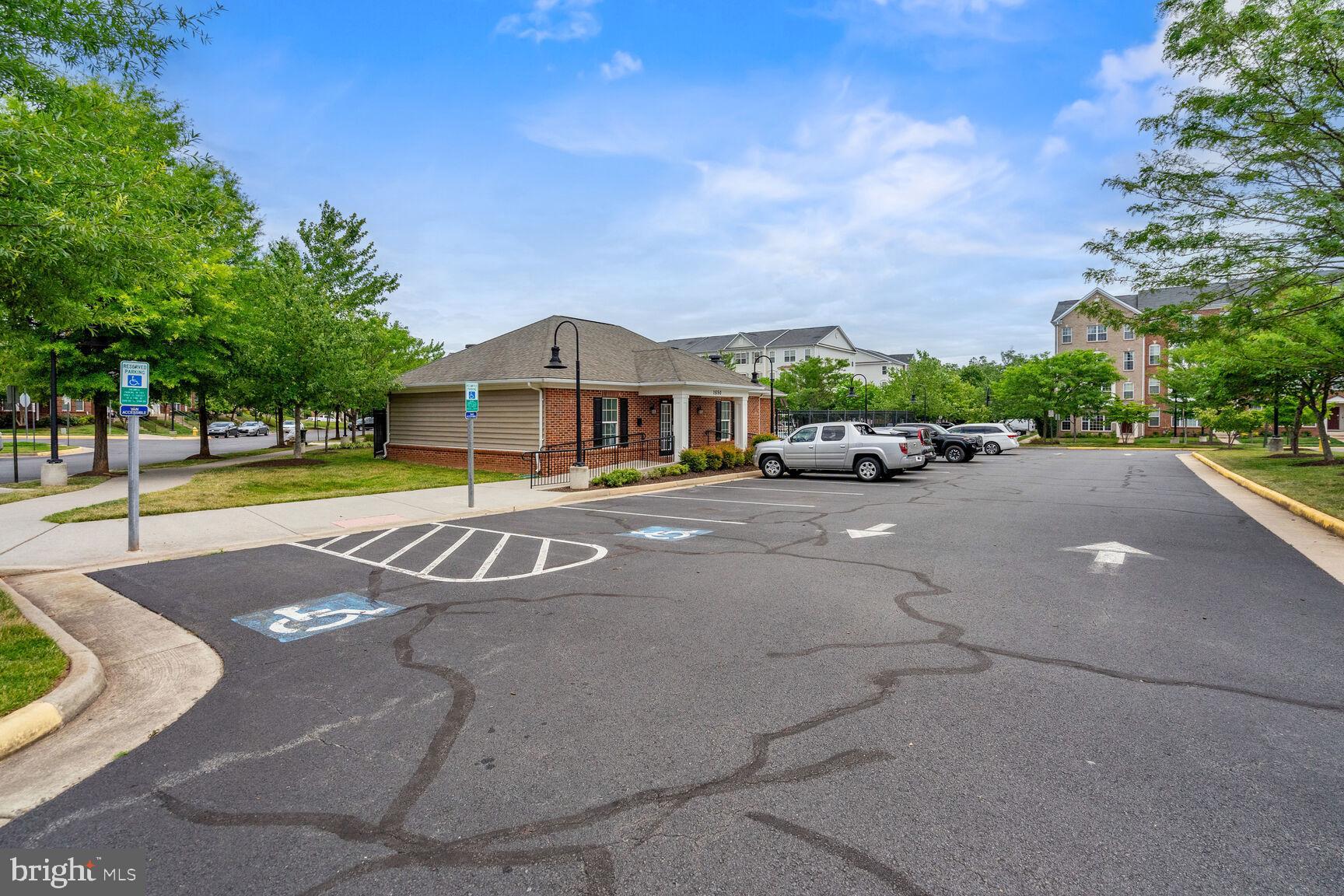 MARKET CENTER CONDOMINIUM - Residential