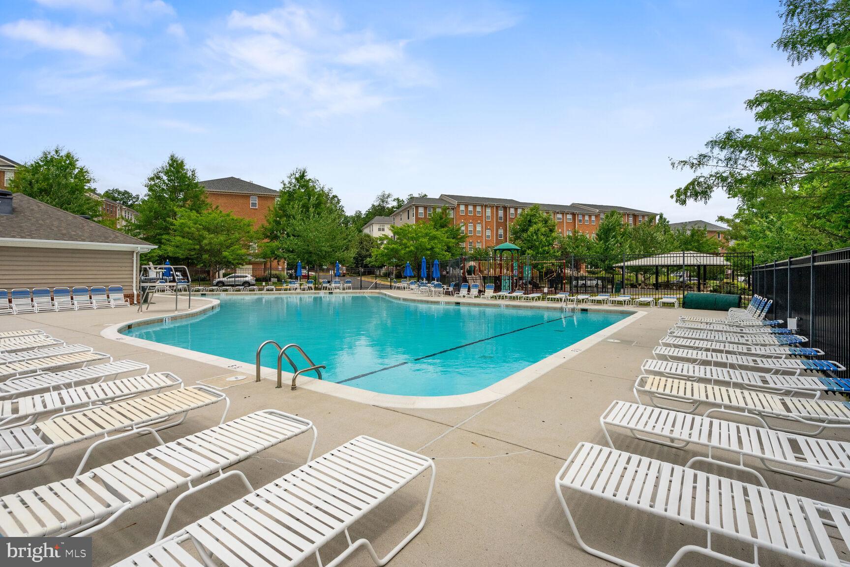 MARKET CENTER CONDOMINIUM - Residential