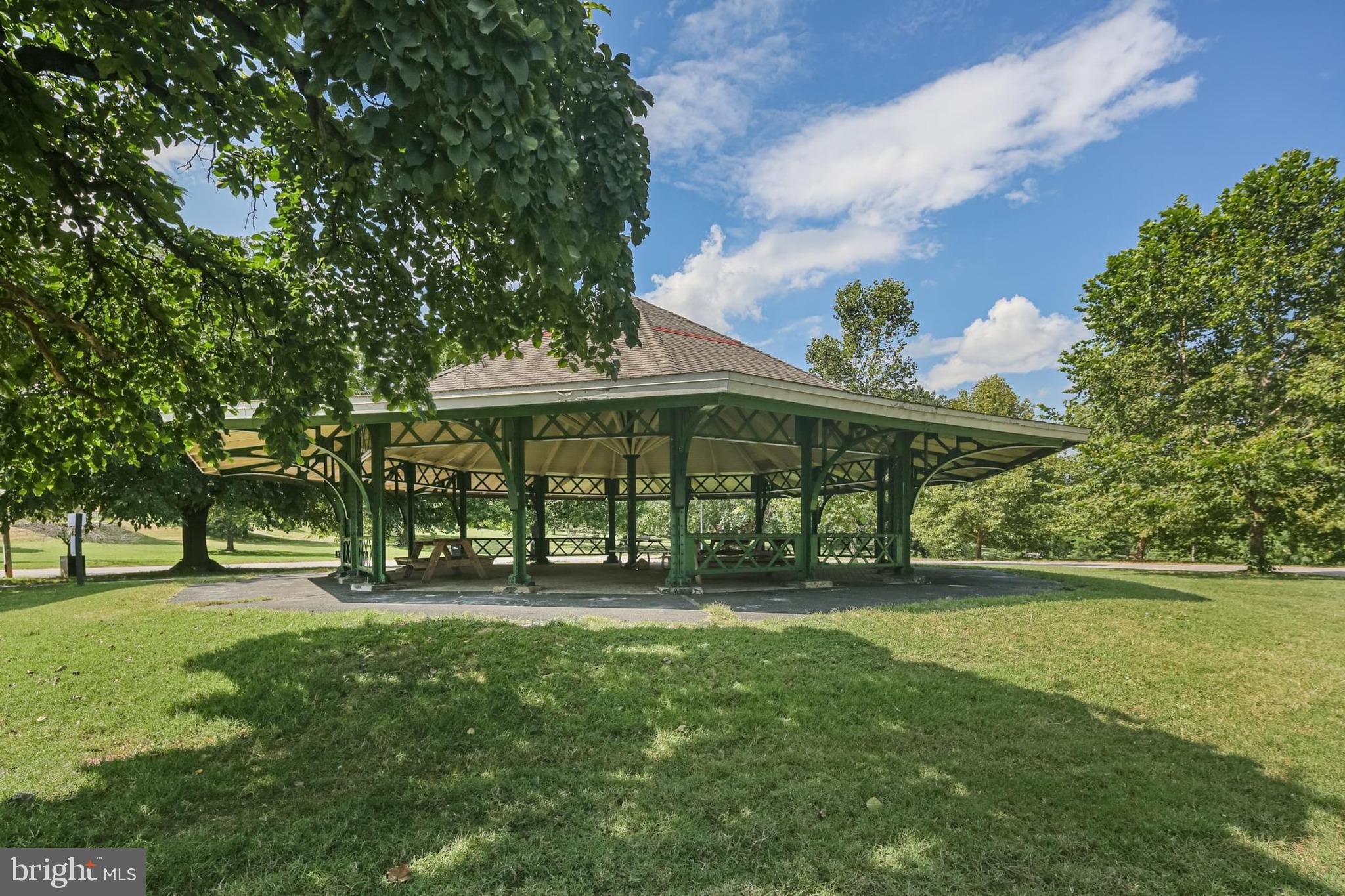 PATTERSON PARK - Residential