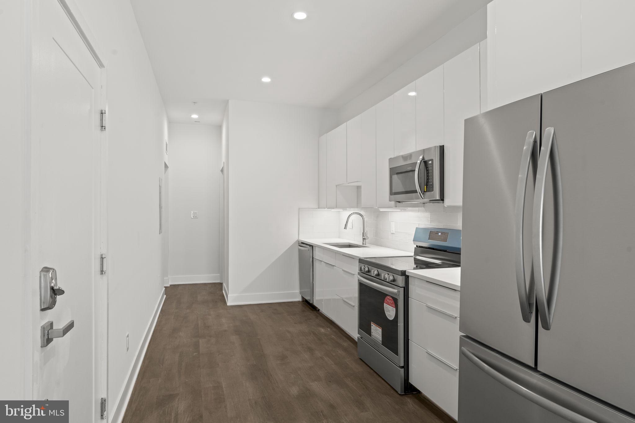 POINT BREEZE - Residential Lease