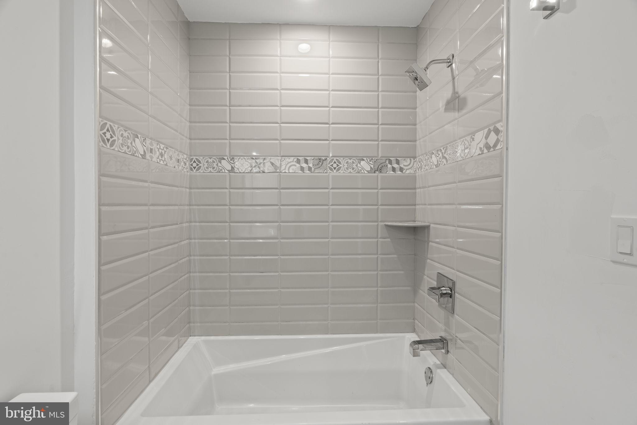 POINT BREEZE - Residential Lease