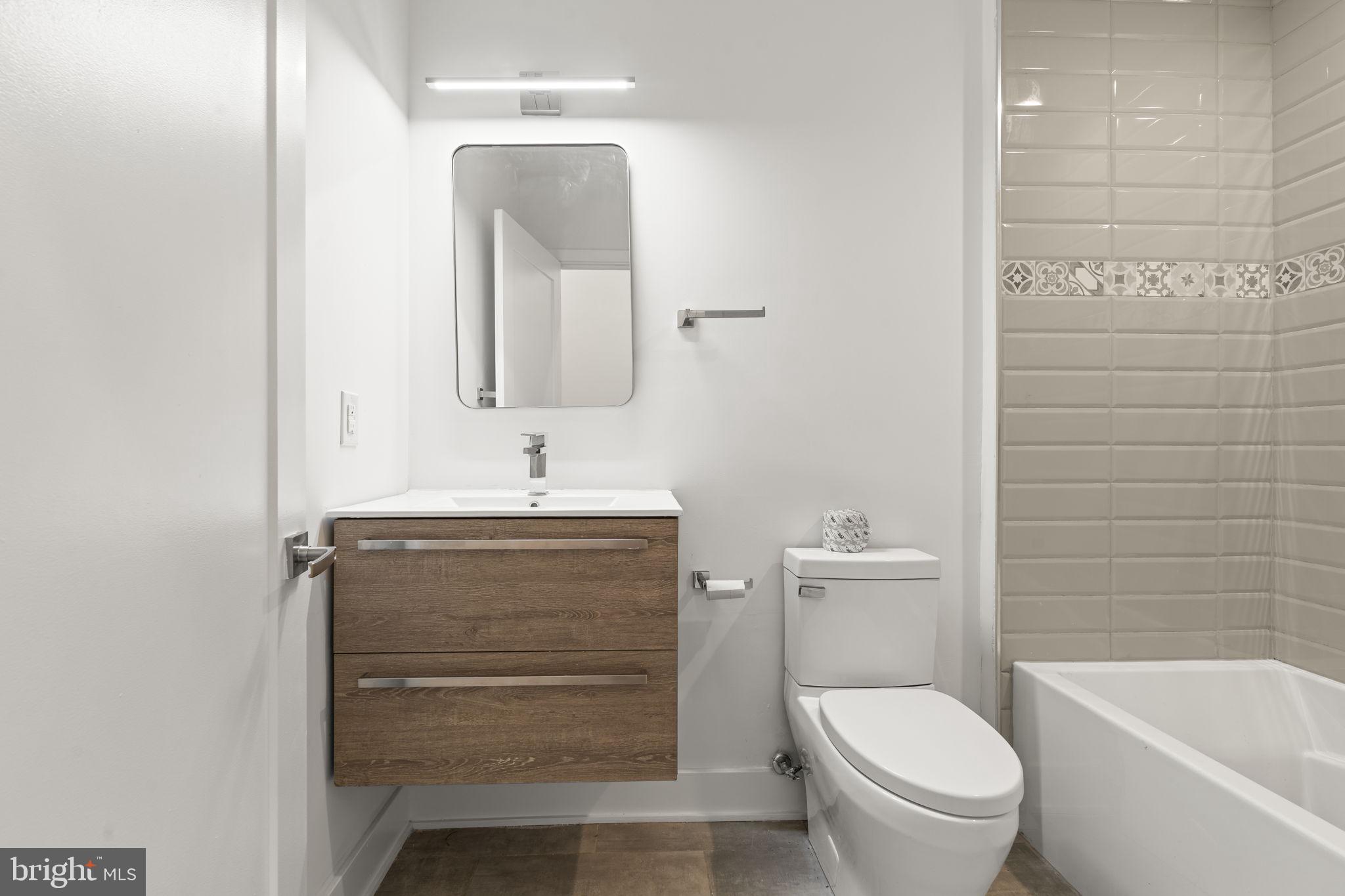 POINT BREEZE - Residential Lease