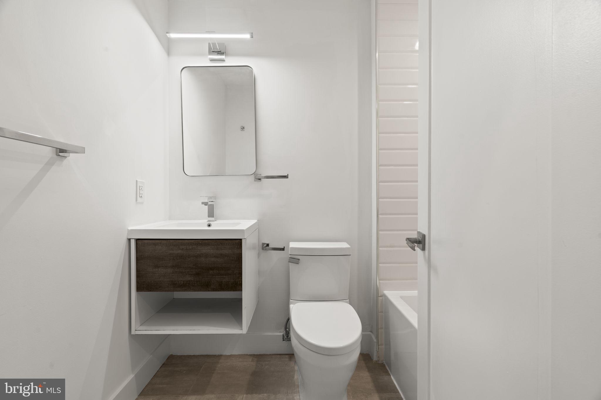 POINT BREEZE - Residential Lease