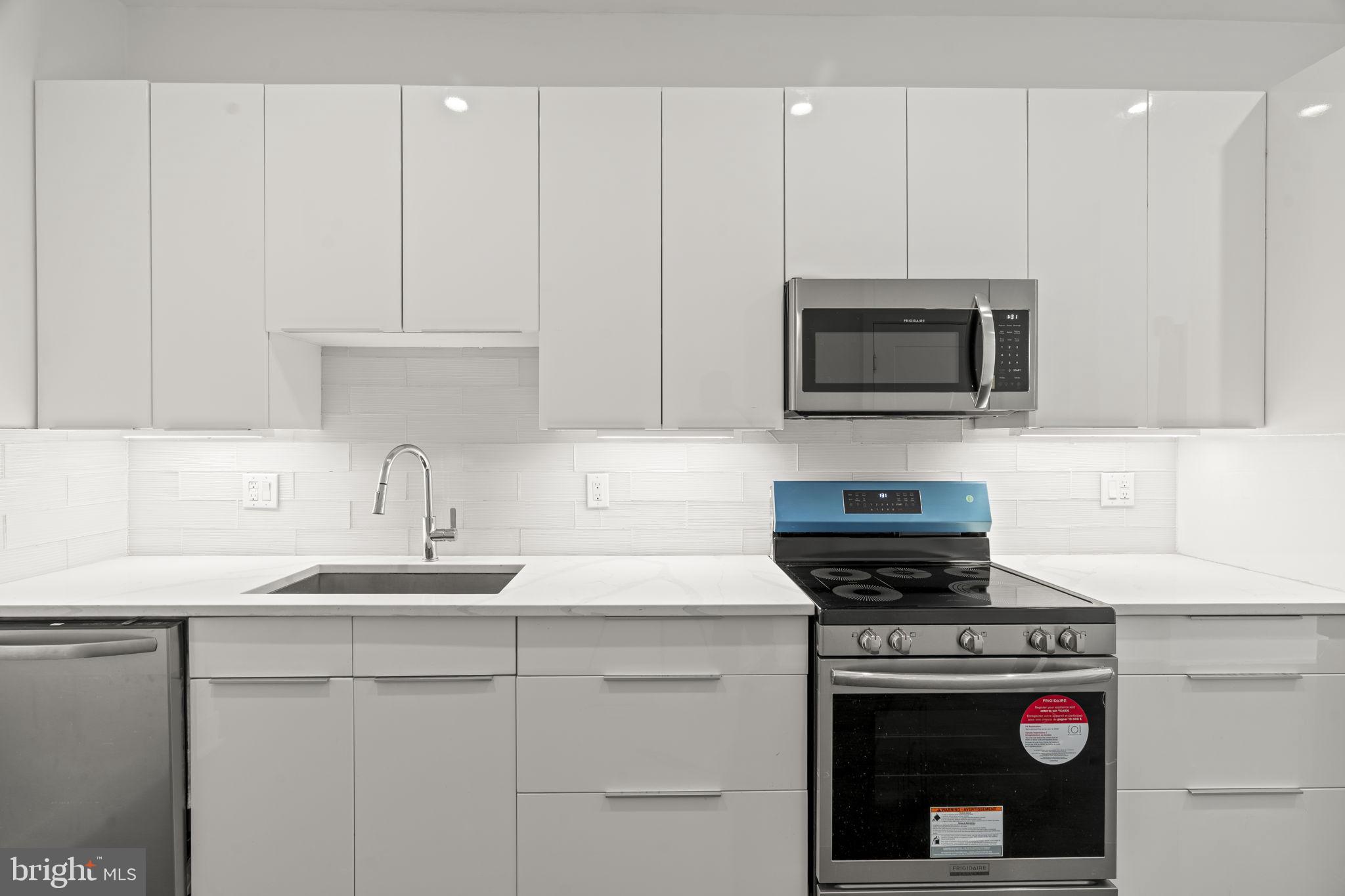 POINT BREEZE - Residential Lease