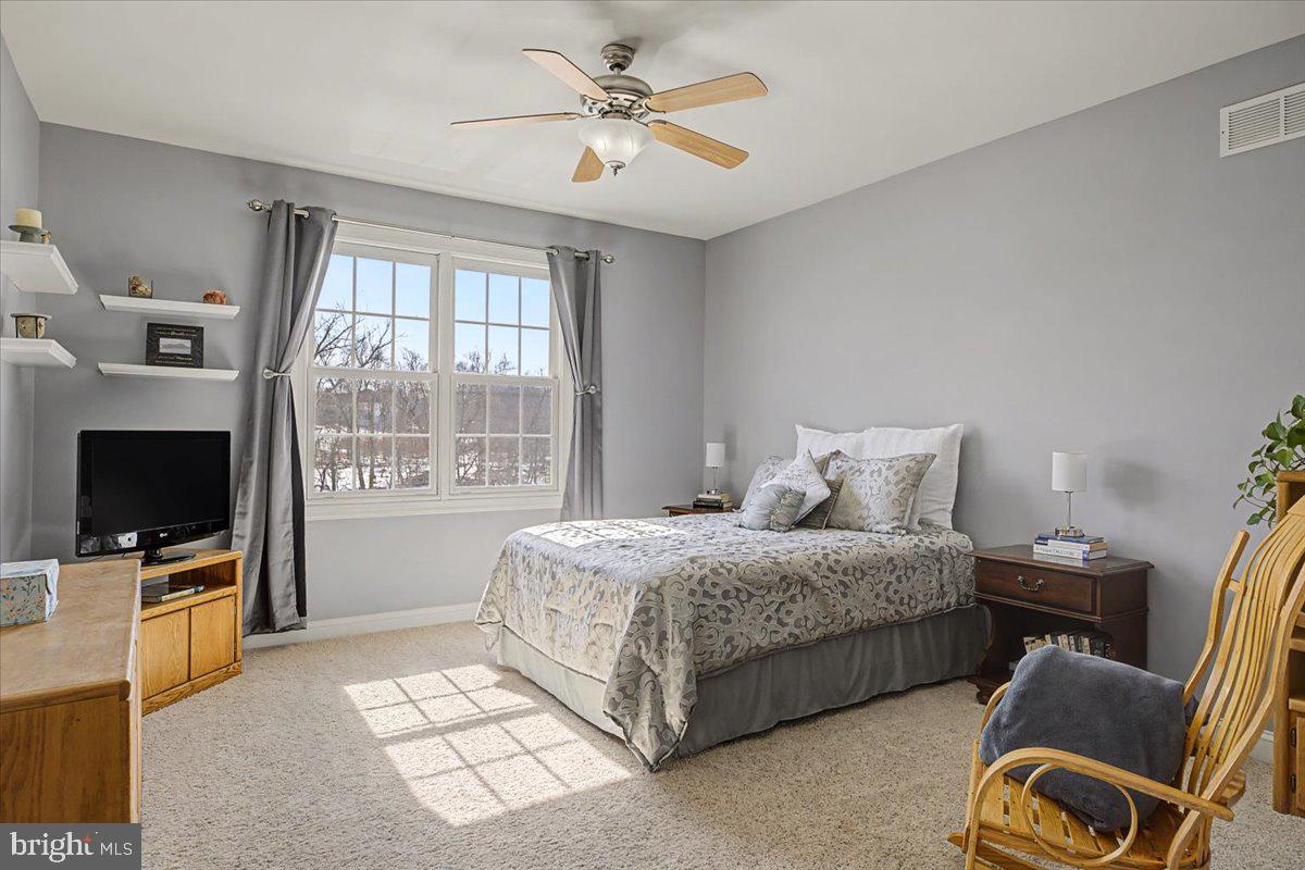 RIDINGS OF WARWICK - Residential