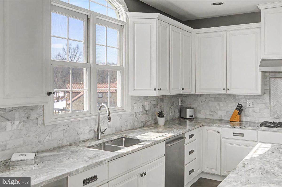 RIDINGS OF WARWICK - Residential