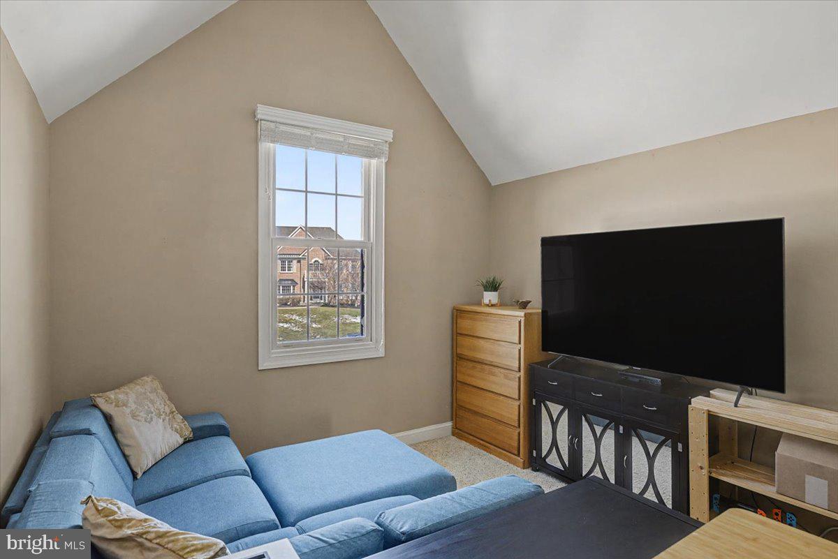 RIDINGS OF WARWICK - Residential